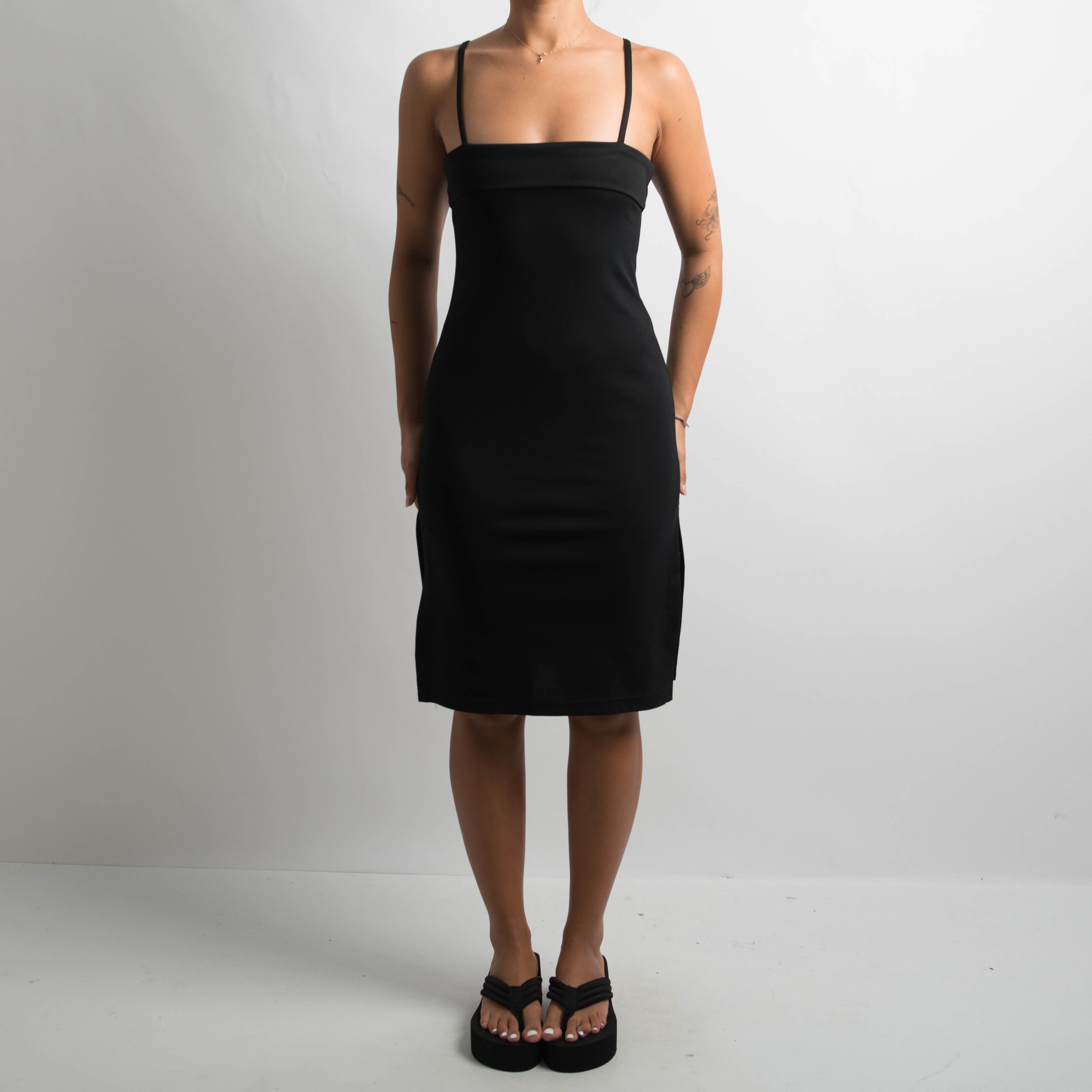 BLACK 90'S DRESS