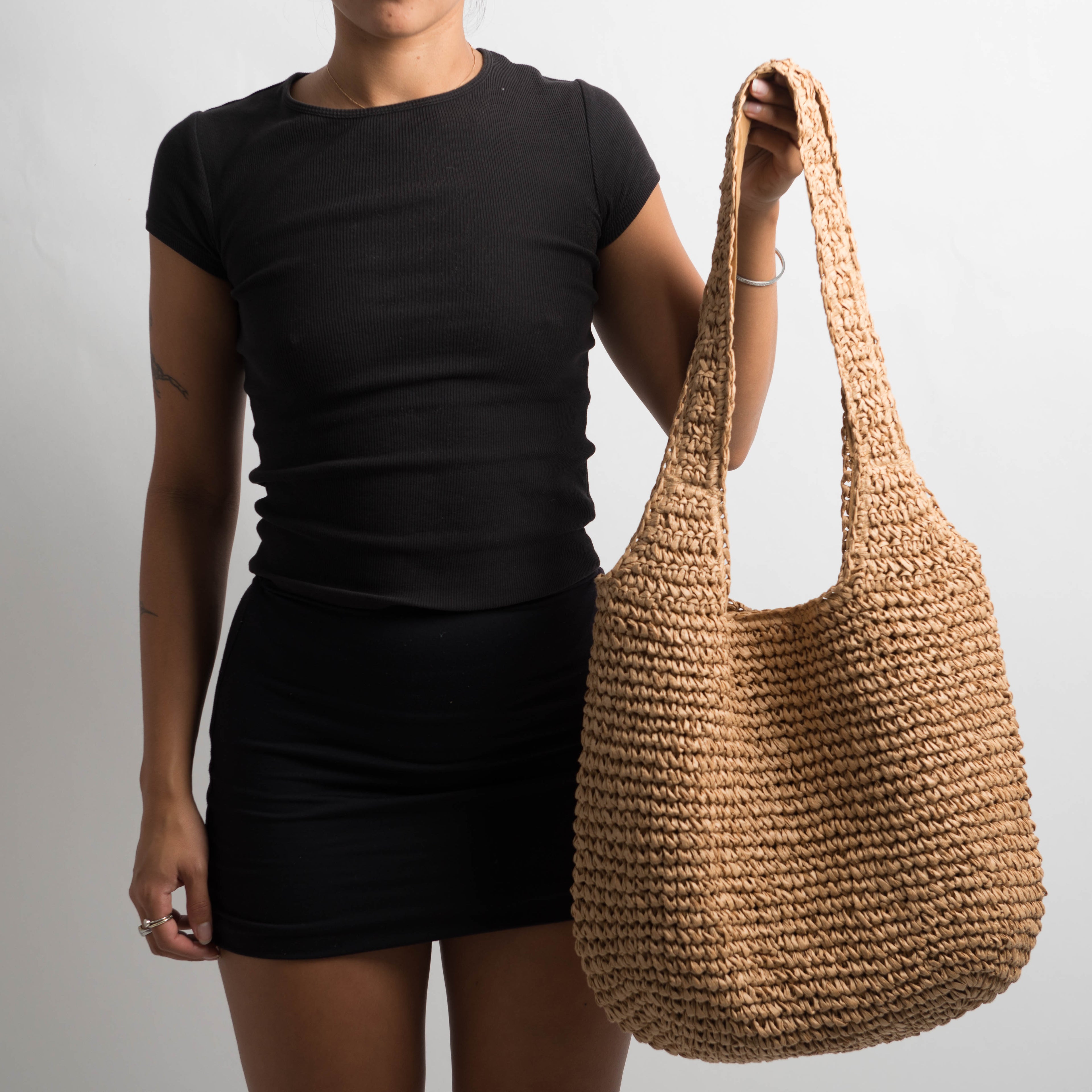 TAN STRAW BAG