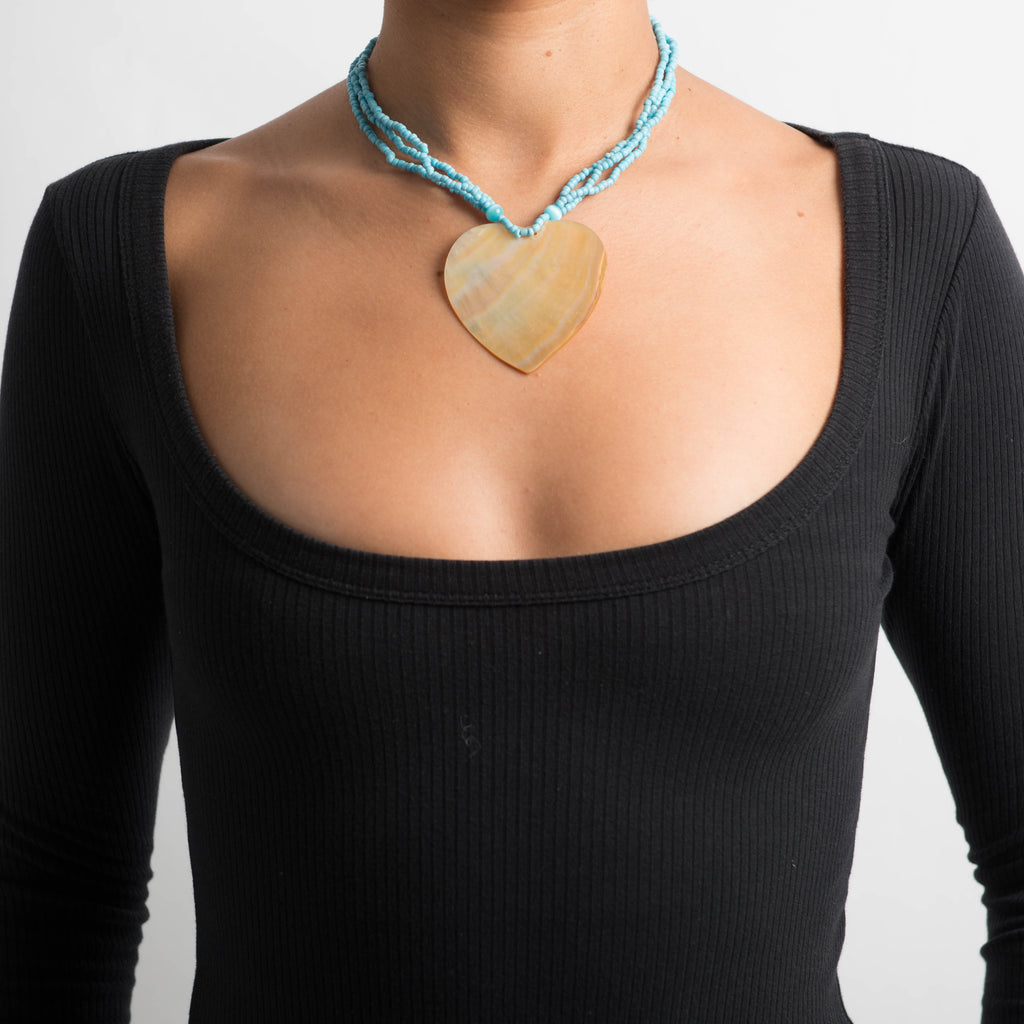 BLUE OPALESCENT NECKLACE