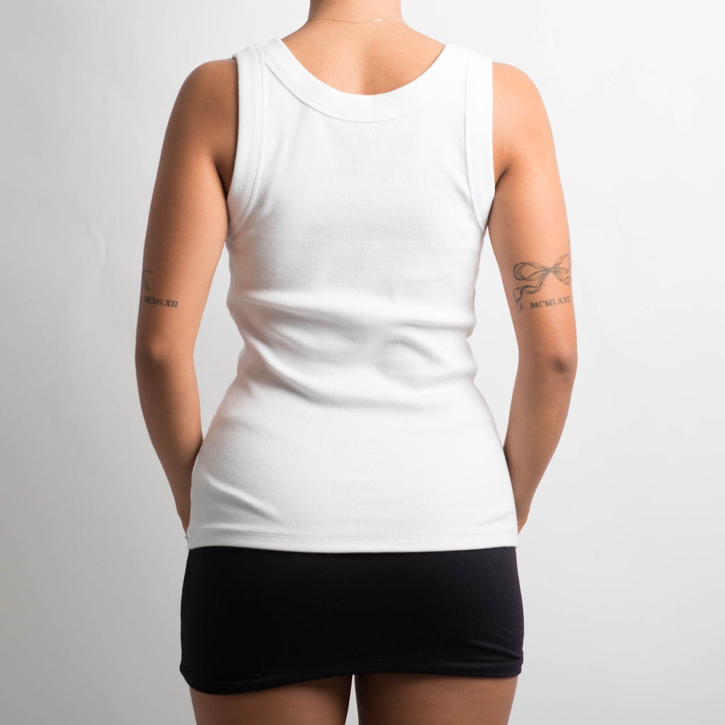 WHITE SCOOP TANK TOP