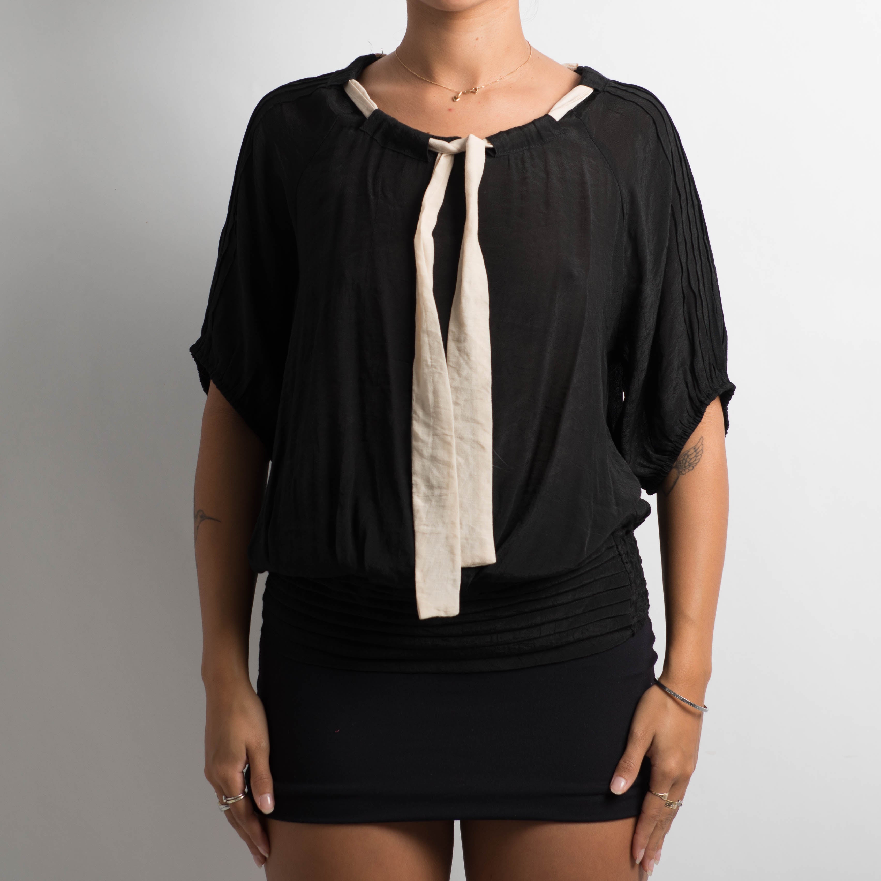 BLACK DRAWSTRING TOP