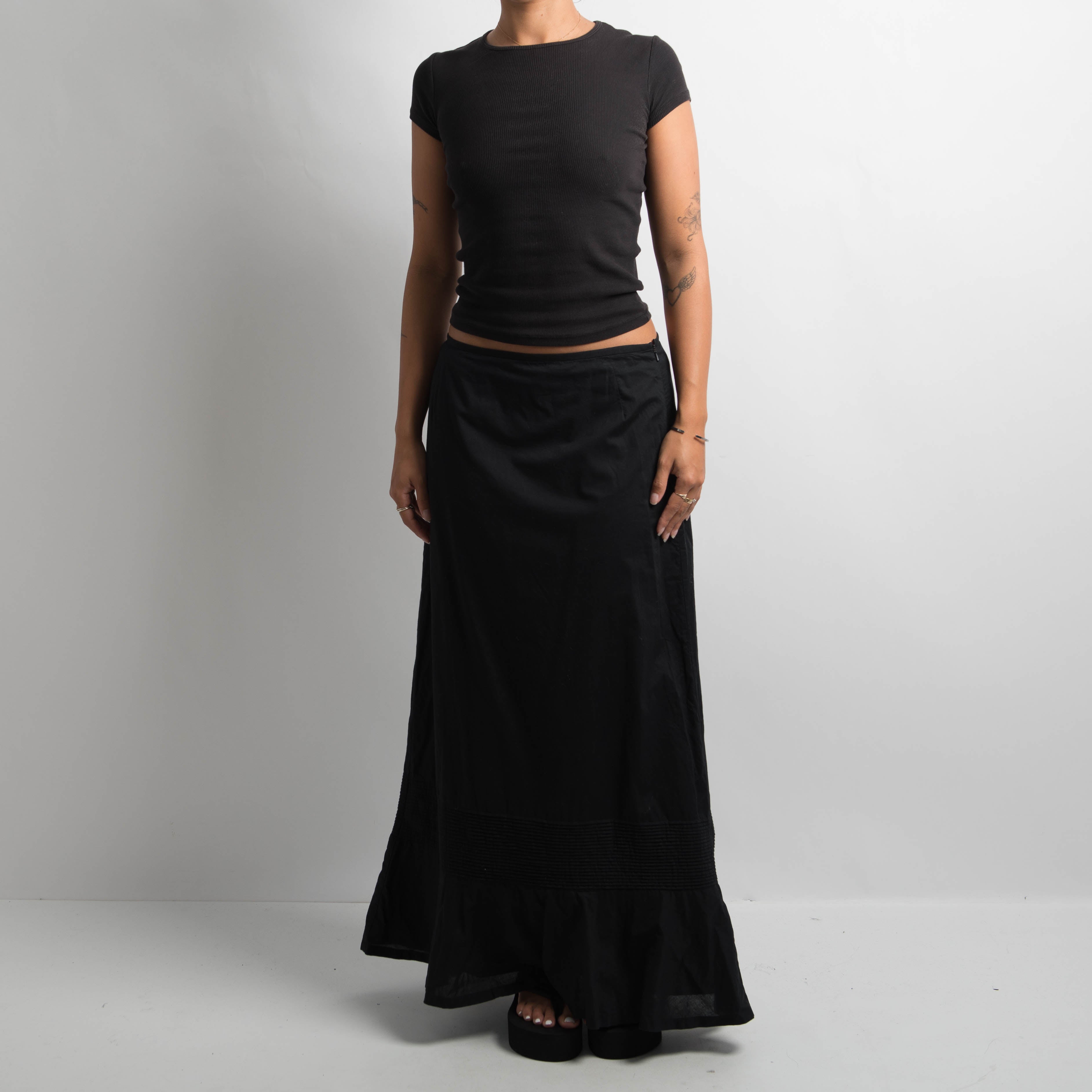 BLACK MAXI SKIRT