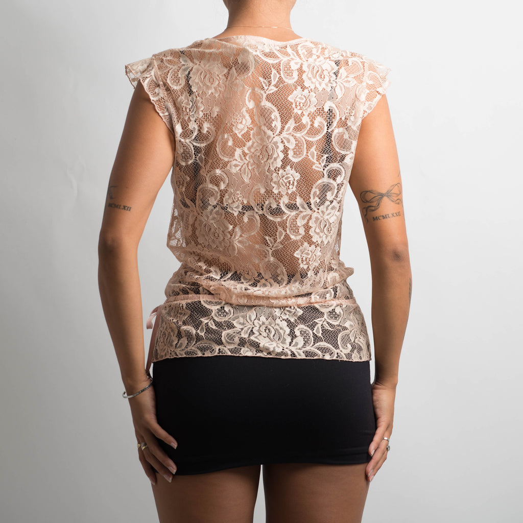 NUDE LACE TOP