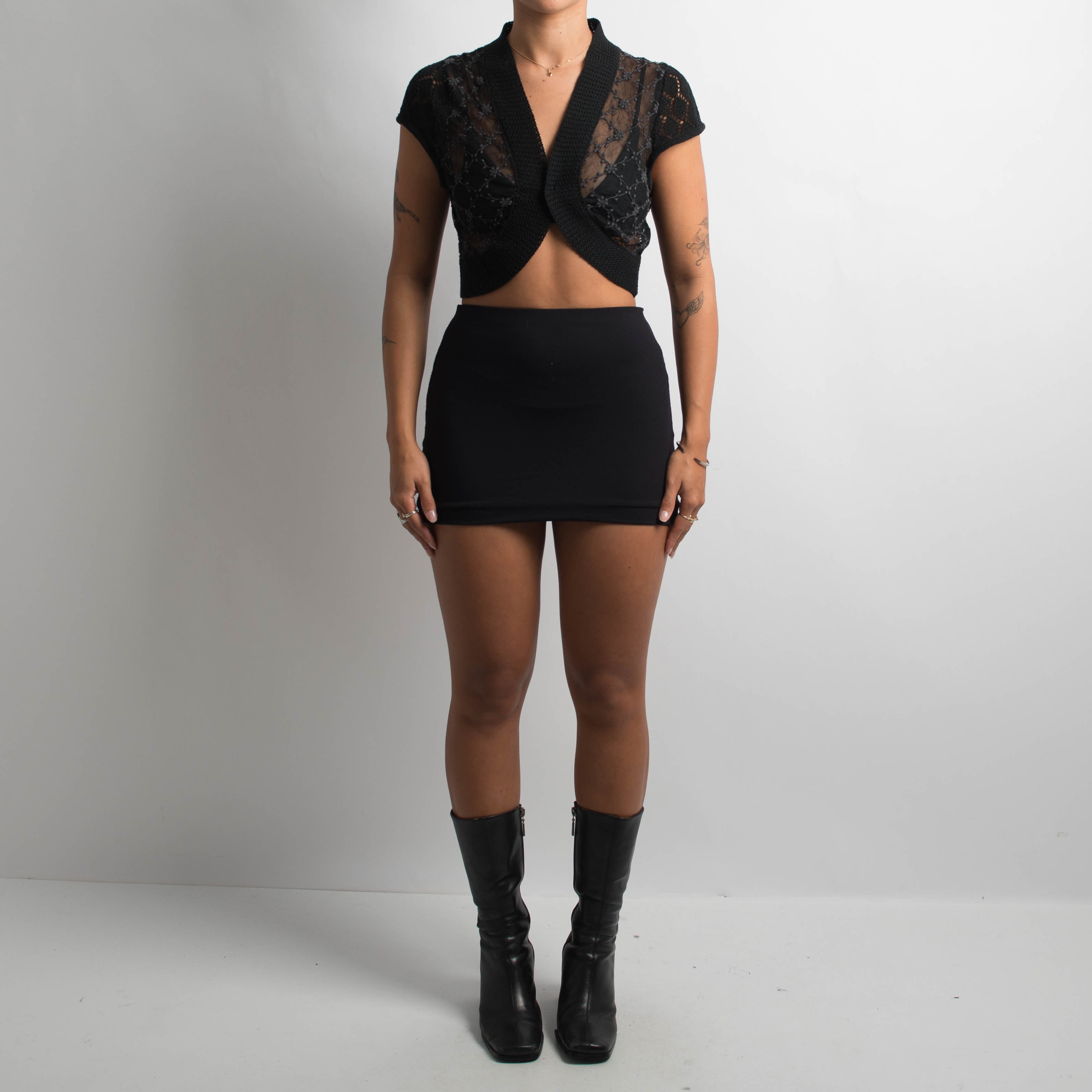 BLACK CROCHET TOP