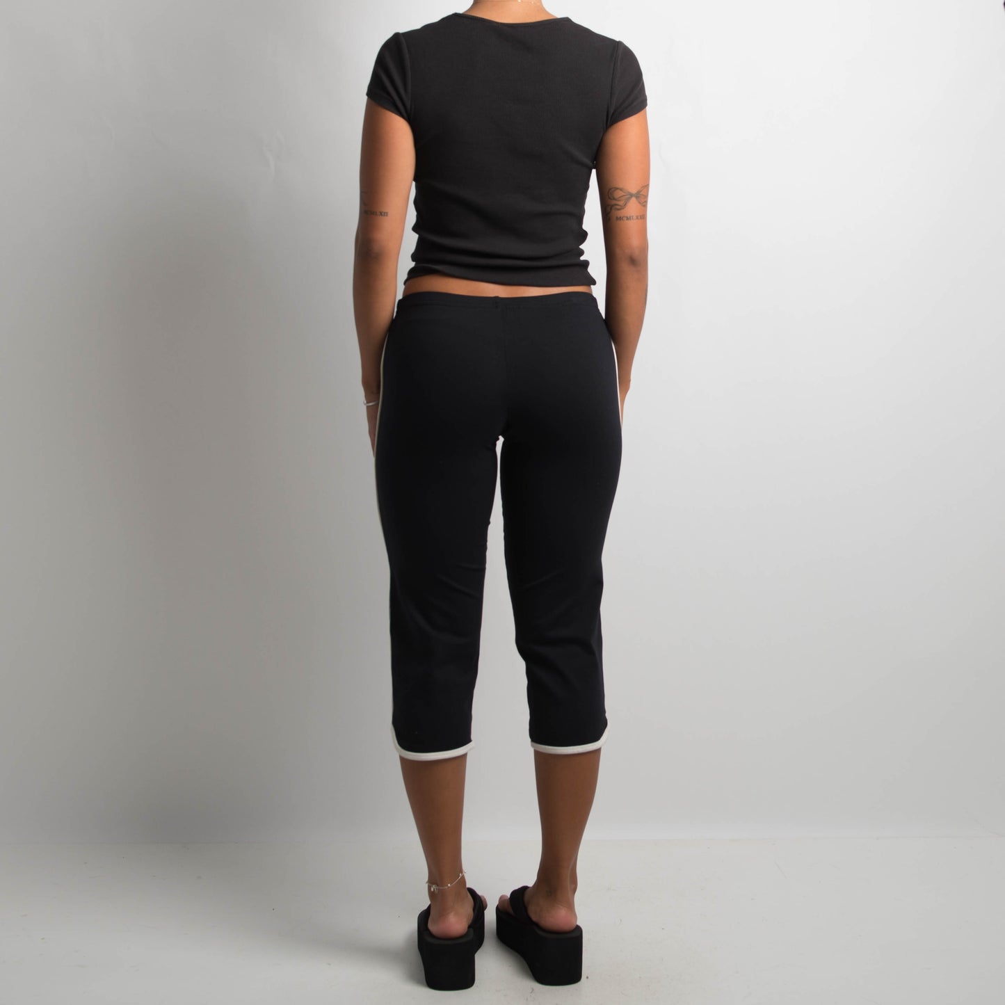 BLACK CAPRI LEGGINGS