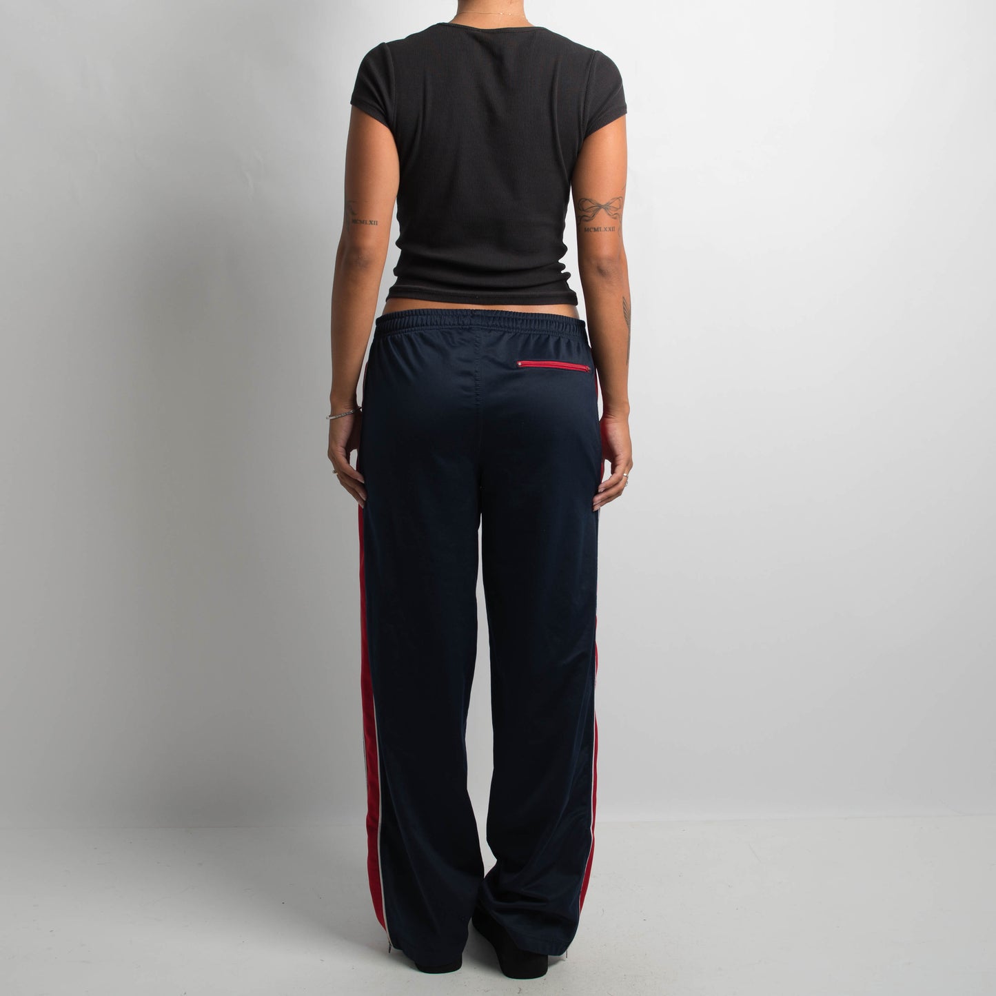 NAVY STRIPE TRACKPANTS