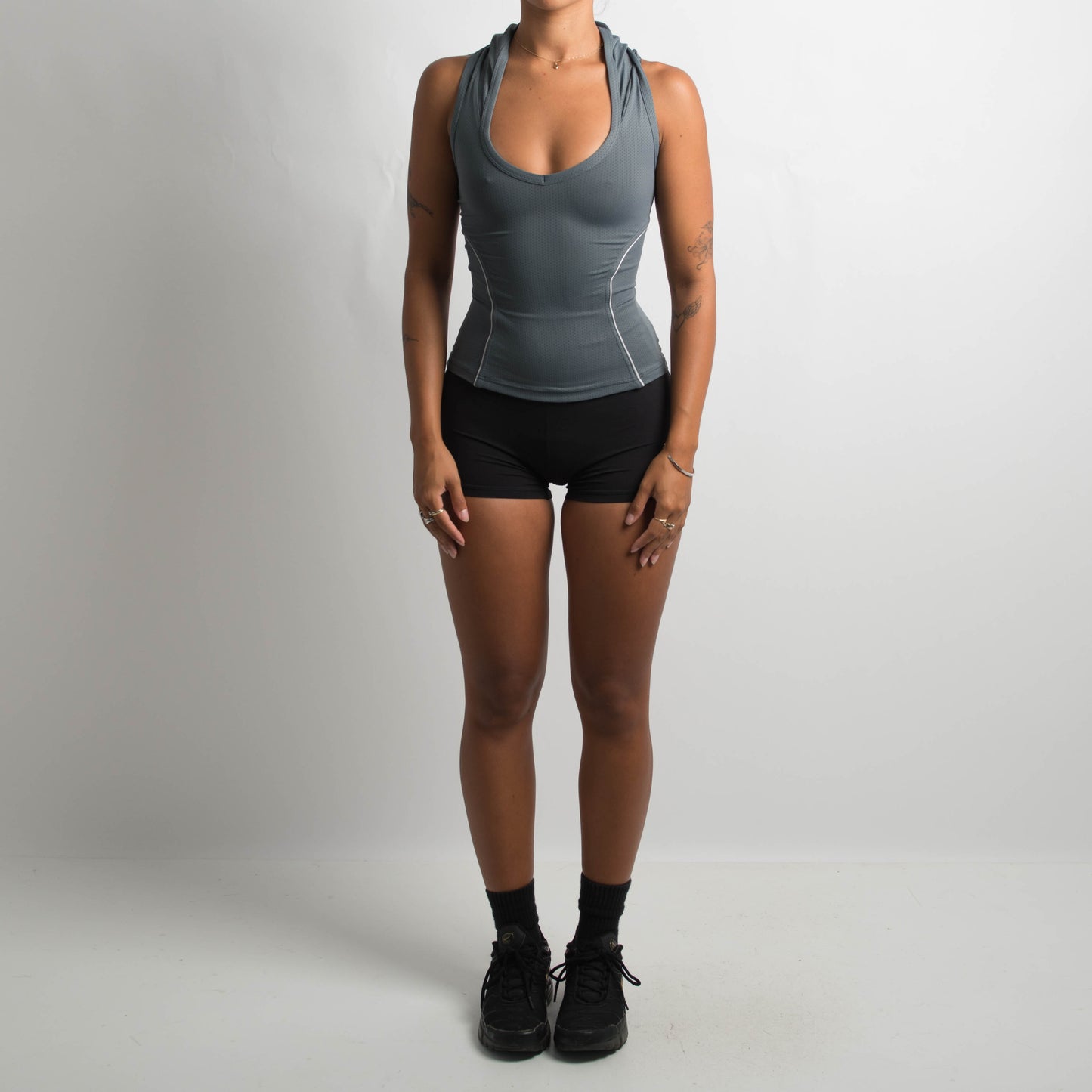 GREY HOODED ACTIVEWEAR TOP