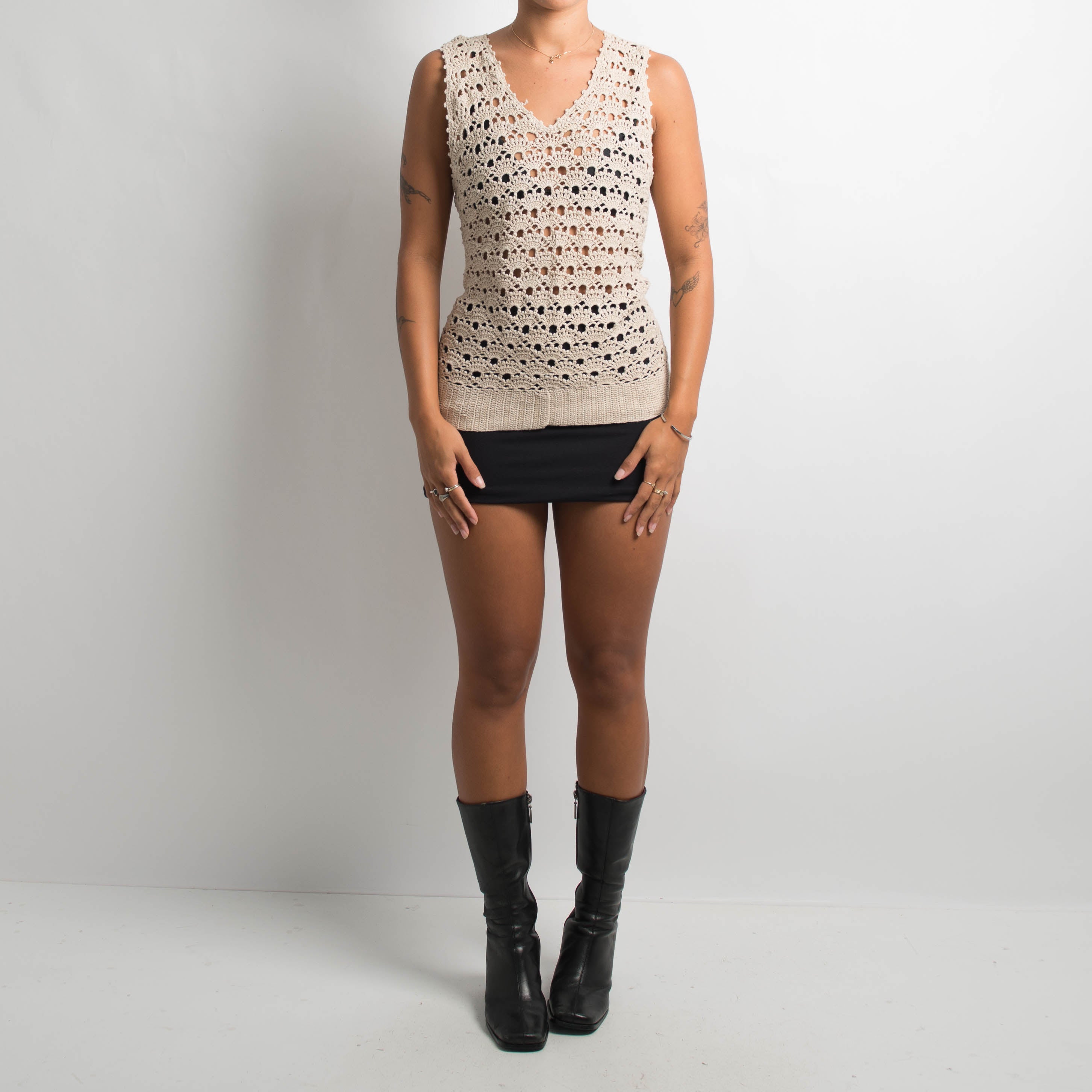 BEIGE CROCHET TOP