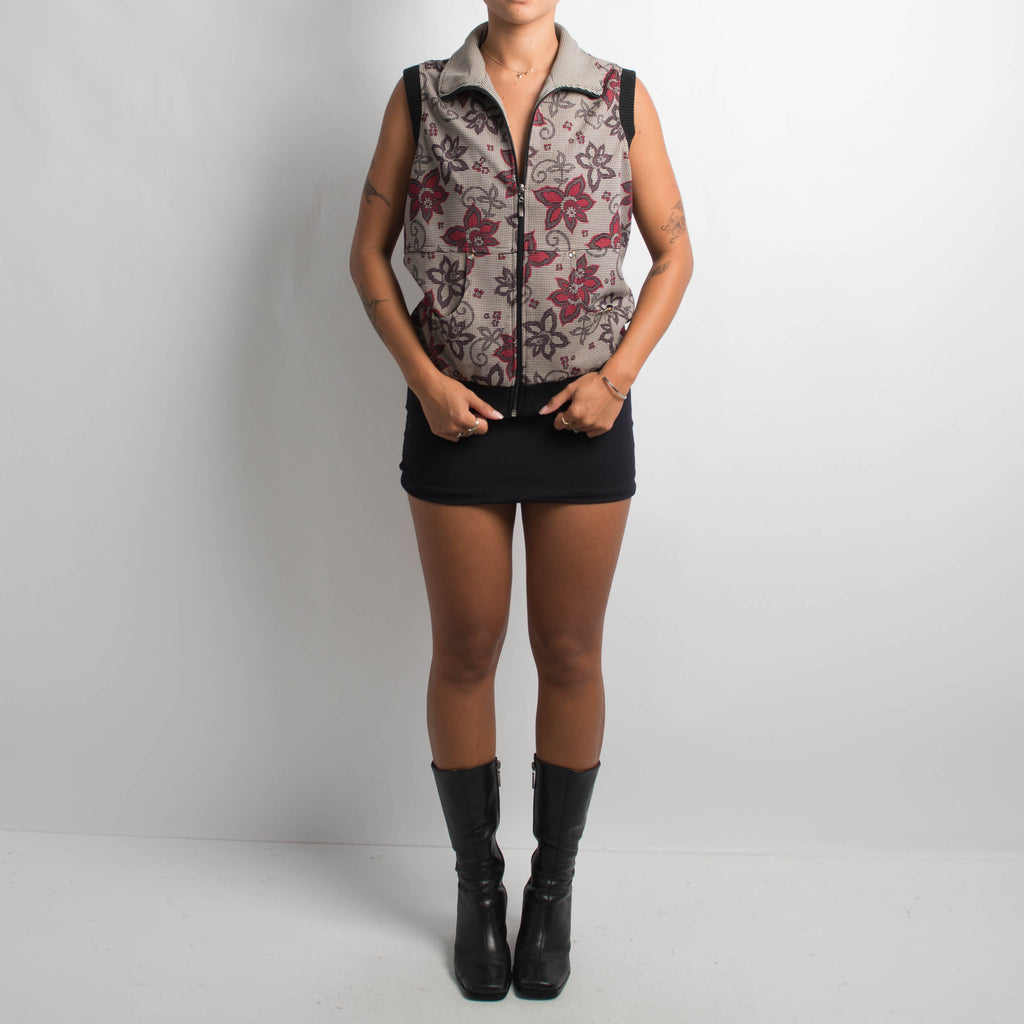 FLORAL SLEEVELESS VEST