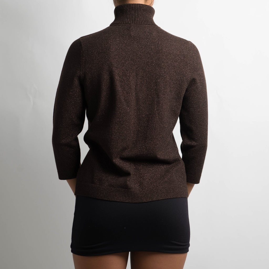 METALLIC TURTLENECK TOP
