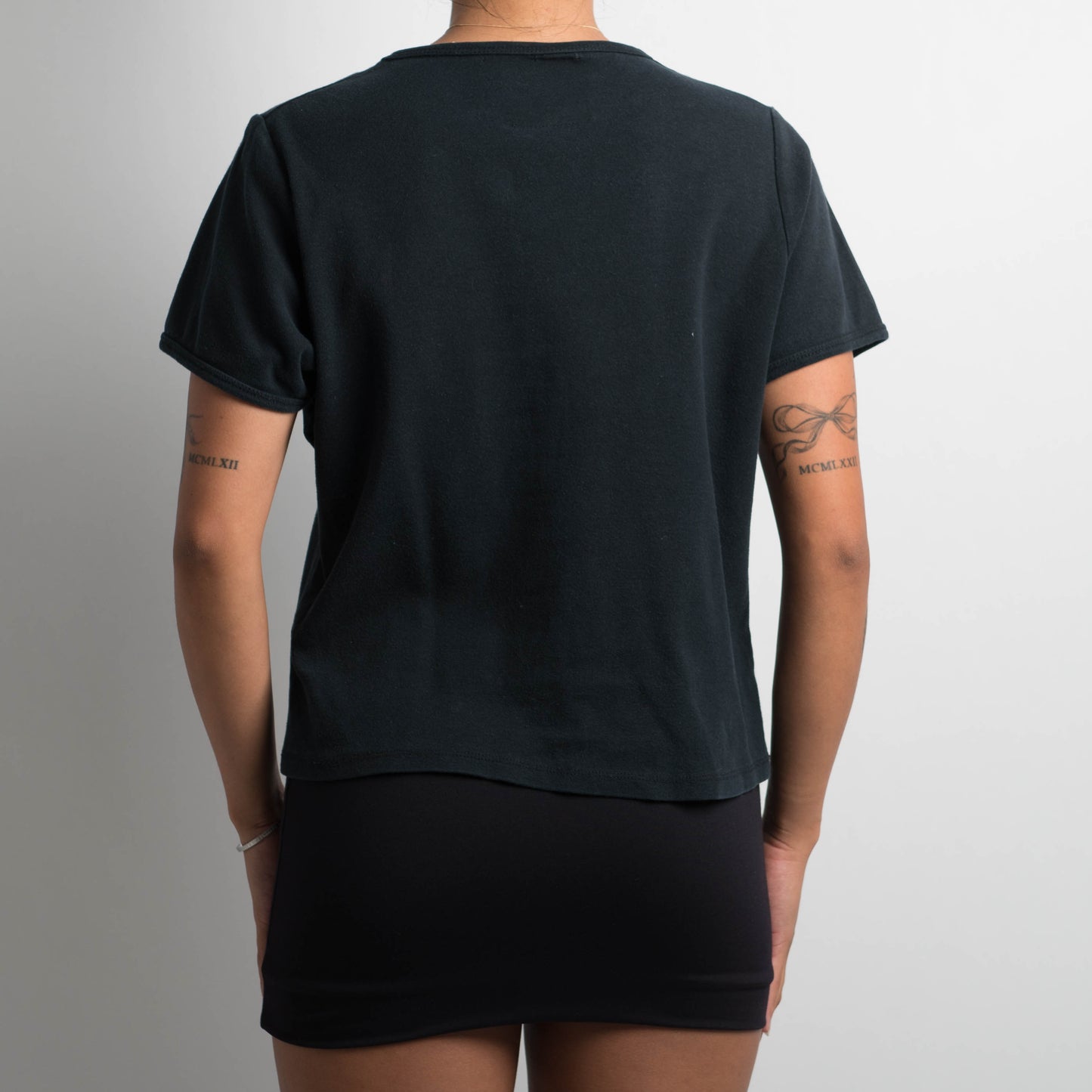 BLACK GRAPHIC TSHIRT