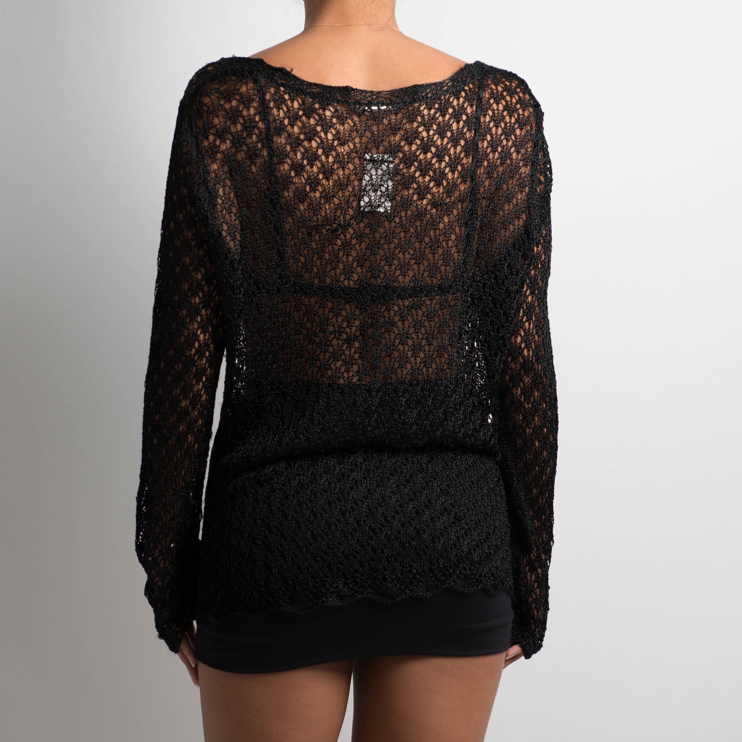 BLACK CROCHET LONG SLEEVE