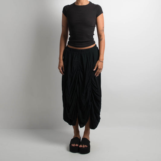 BLACK RUCHED MIDI SKIRT