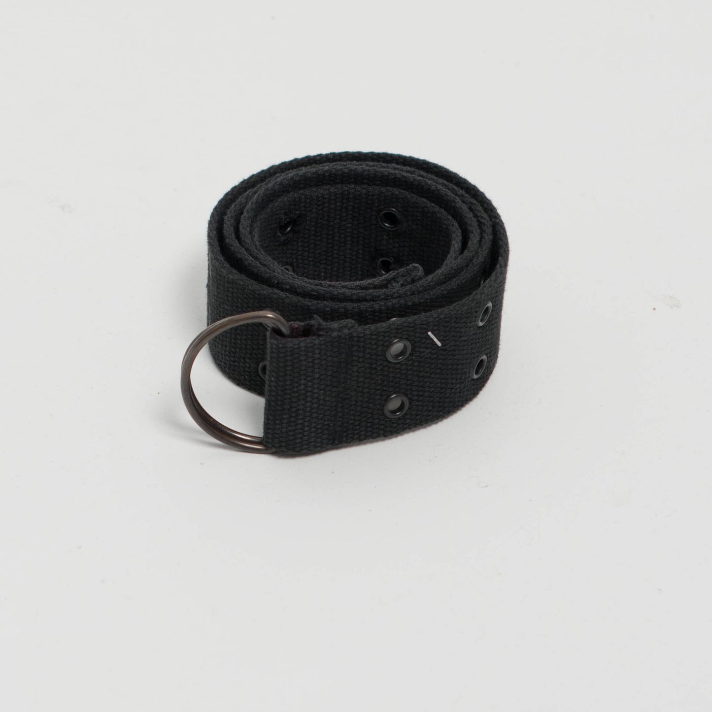 BLACK GROMMET BELT