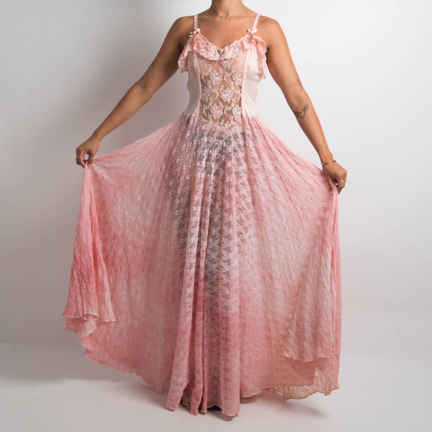 PINK LACE MAXI DRESS