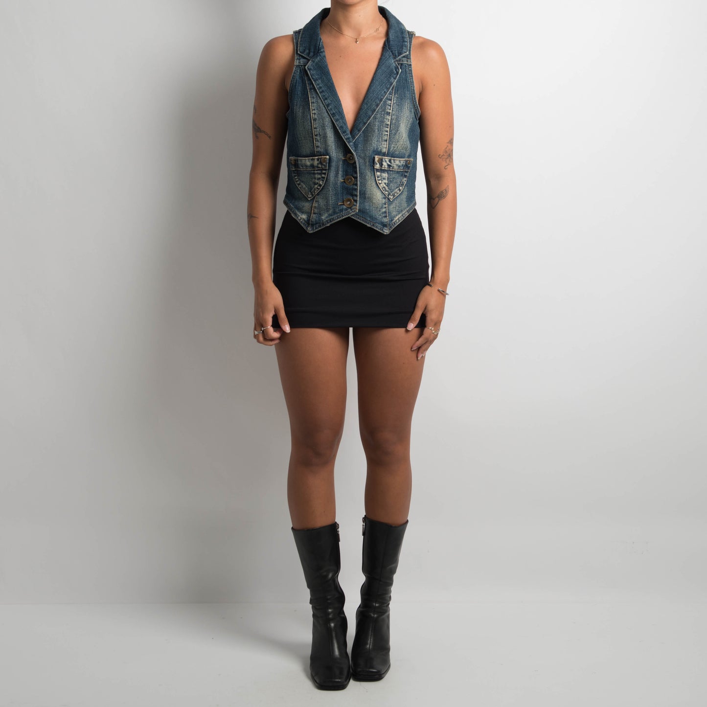 MID WASH DENIM WAISTCOAT VEST