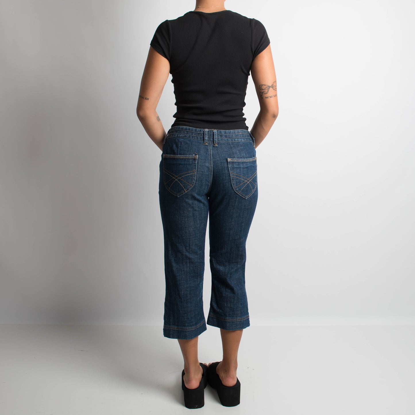 JEANS CAPRI EN DENIM