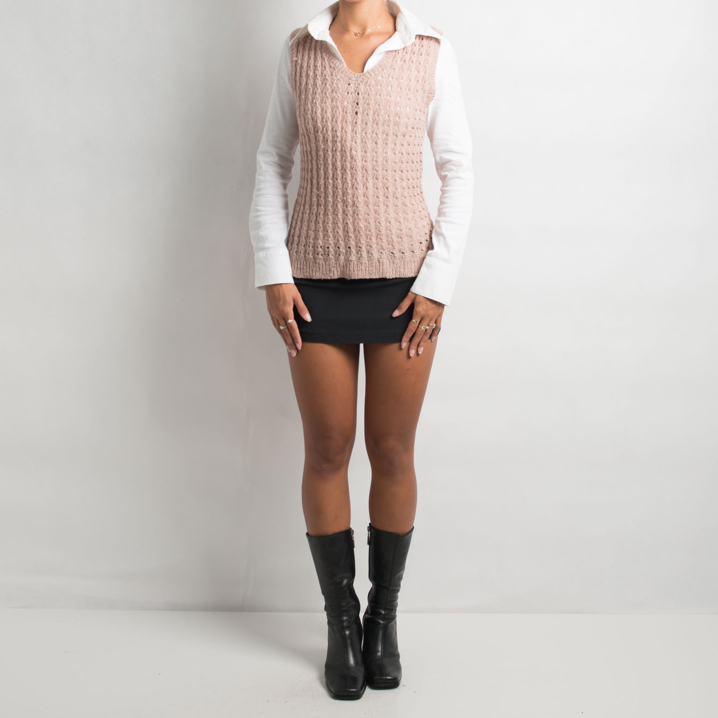 PINK KNIT VEST