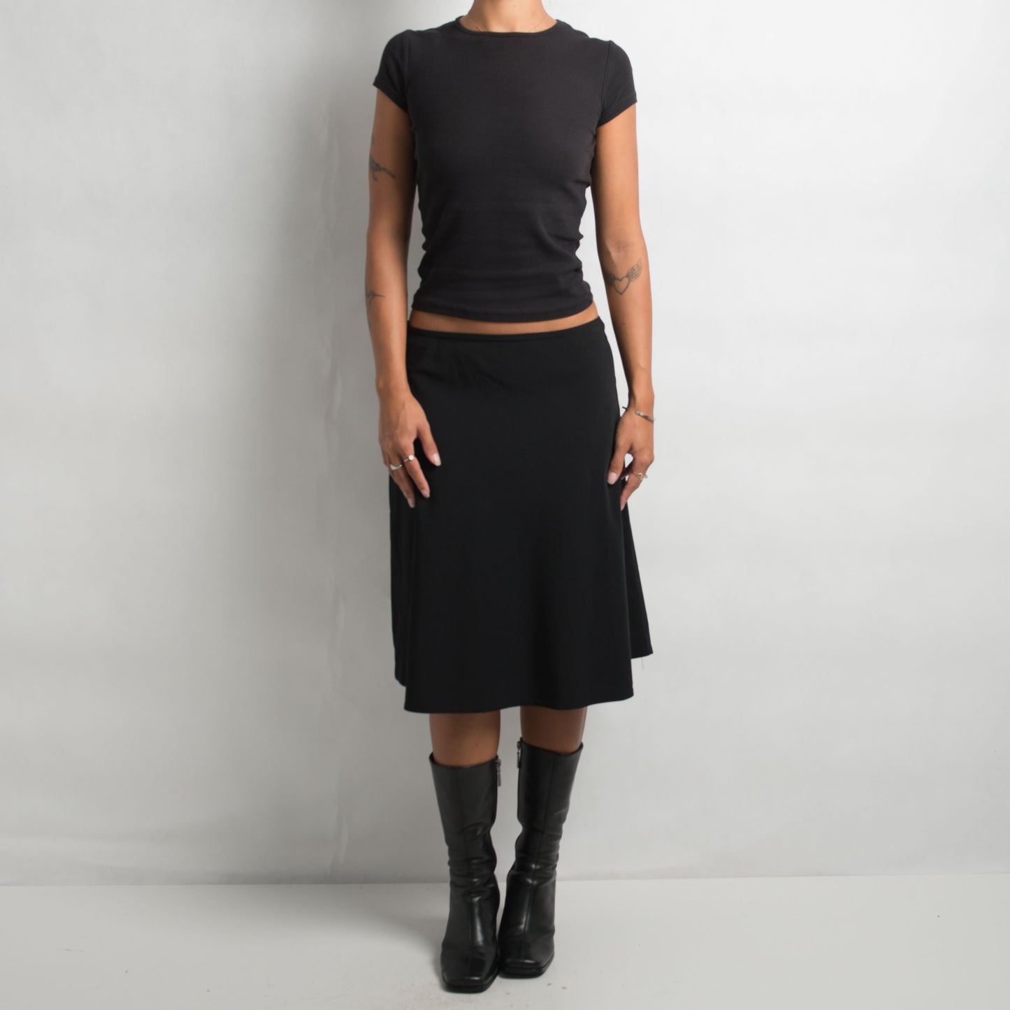 BLACK A LINE MIDI SKIRT