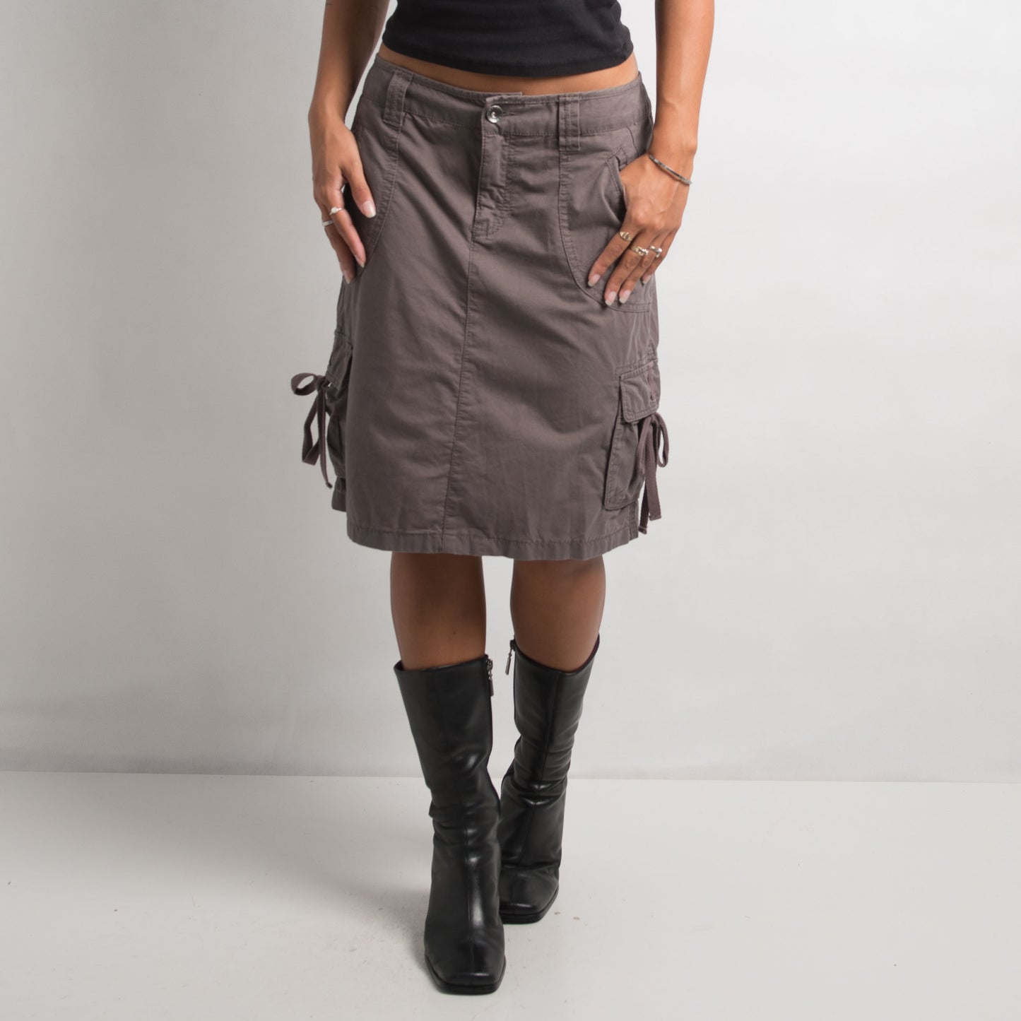 TAUPE CARGO MIDI SKIRT