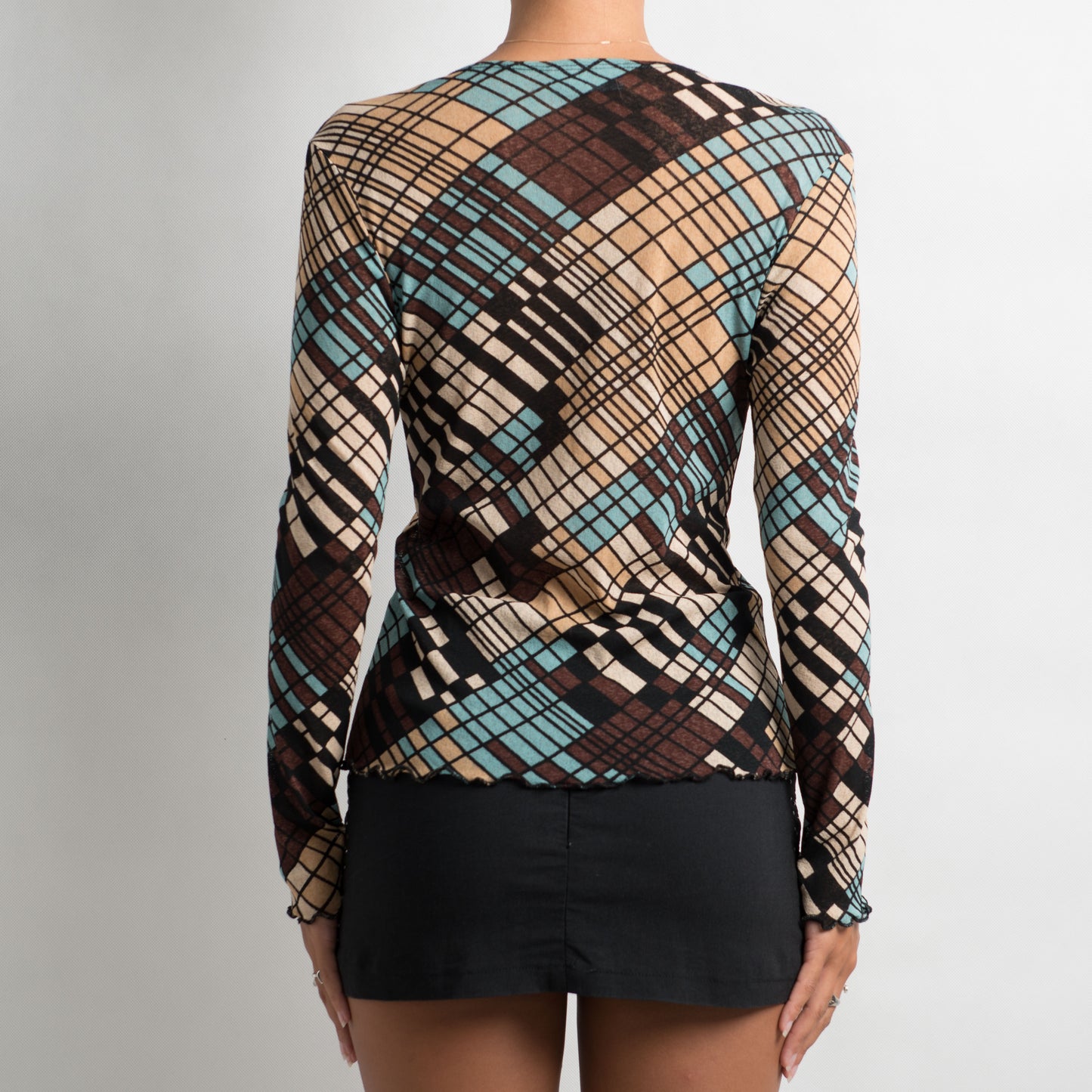 MESH PATTERNED LONG SLEEVE