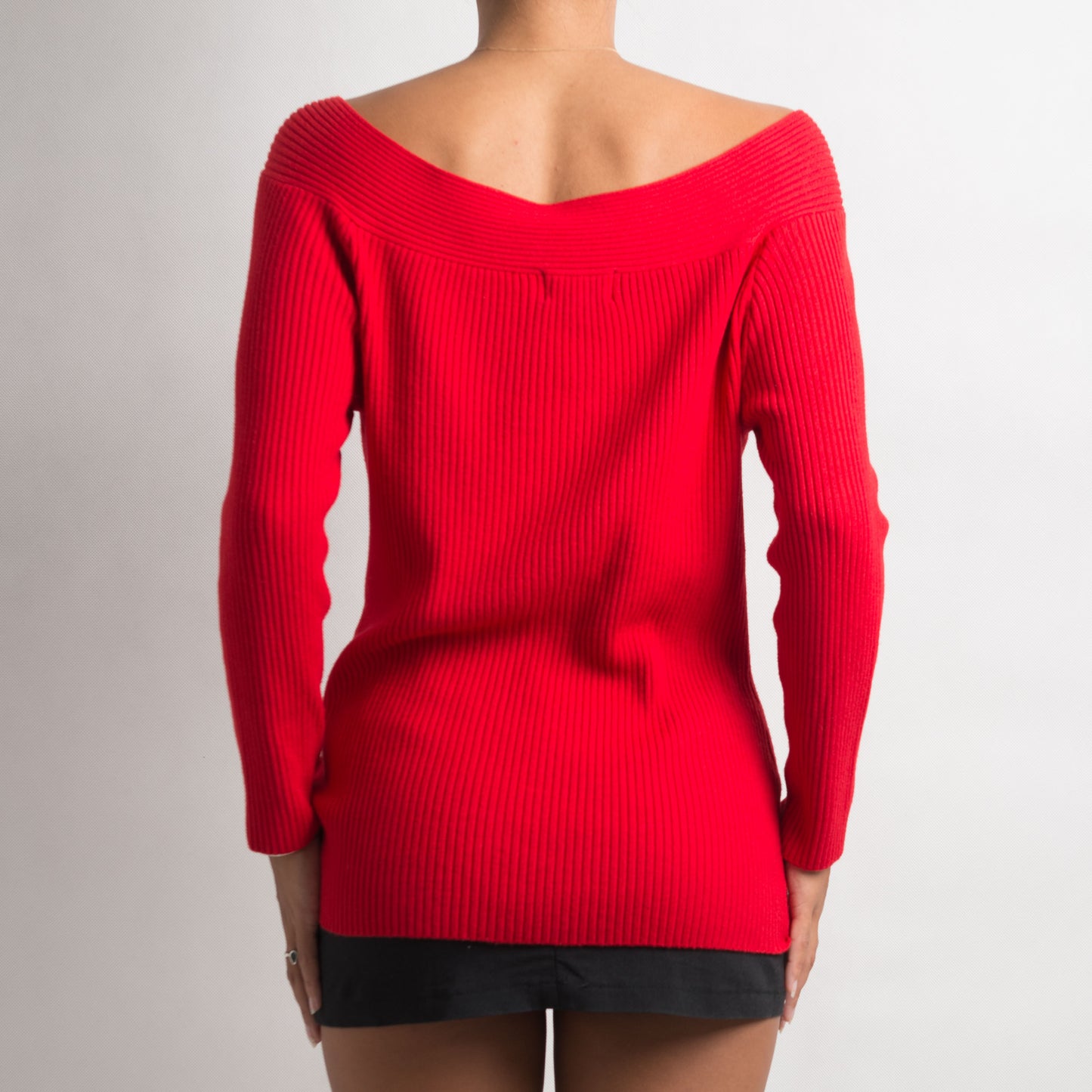 RED RIBBED LONG SLEEVE