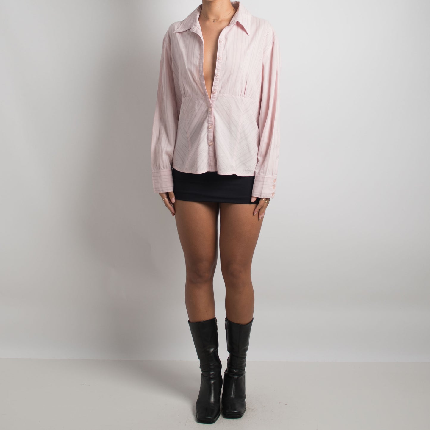 BLOUSE ROSE À BOUTONS