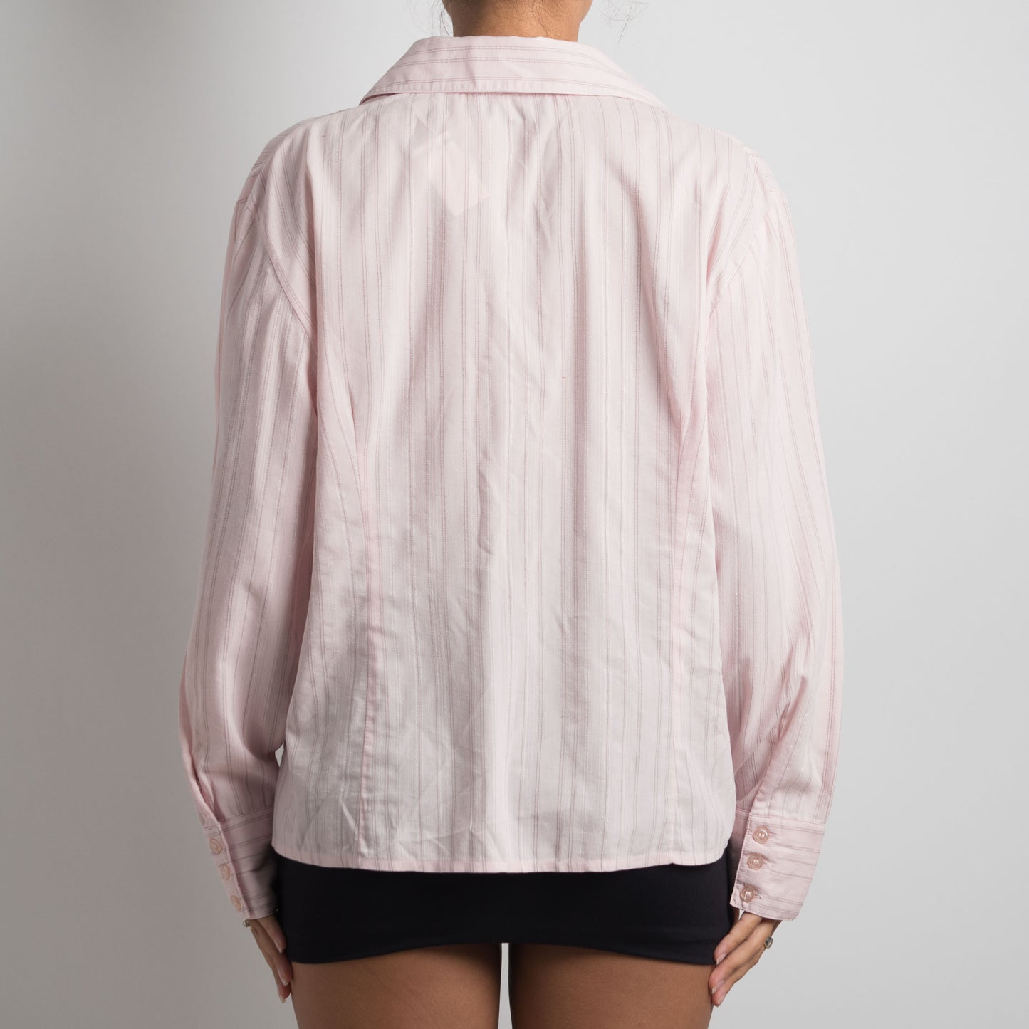 BLOUSE ROSE À BOUTONS