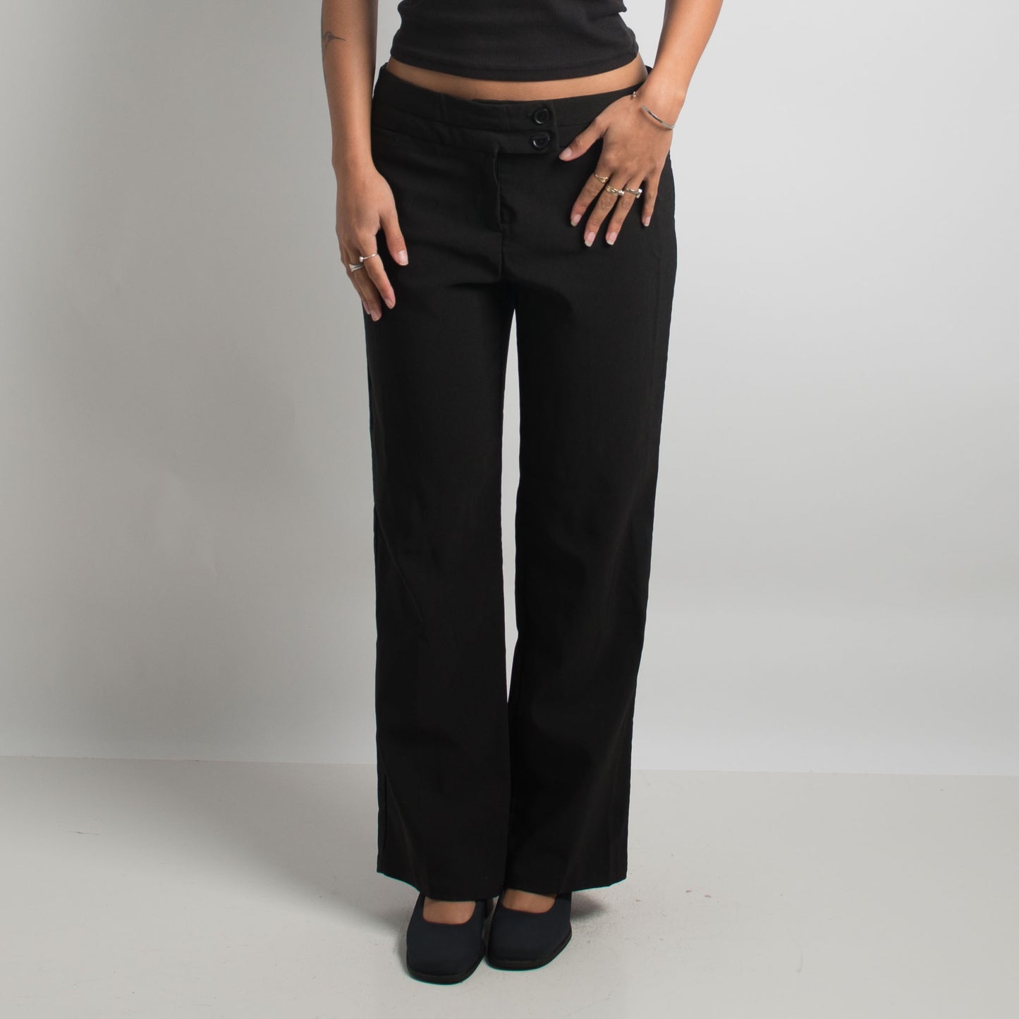 PANTALON NOIR CLASSIQUE