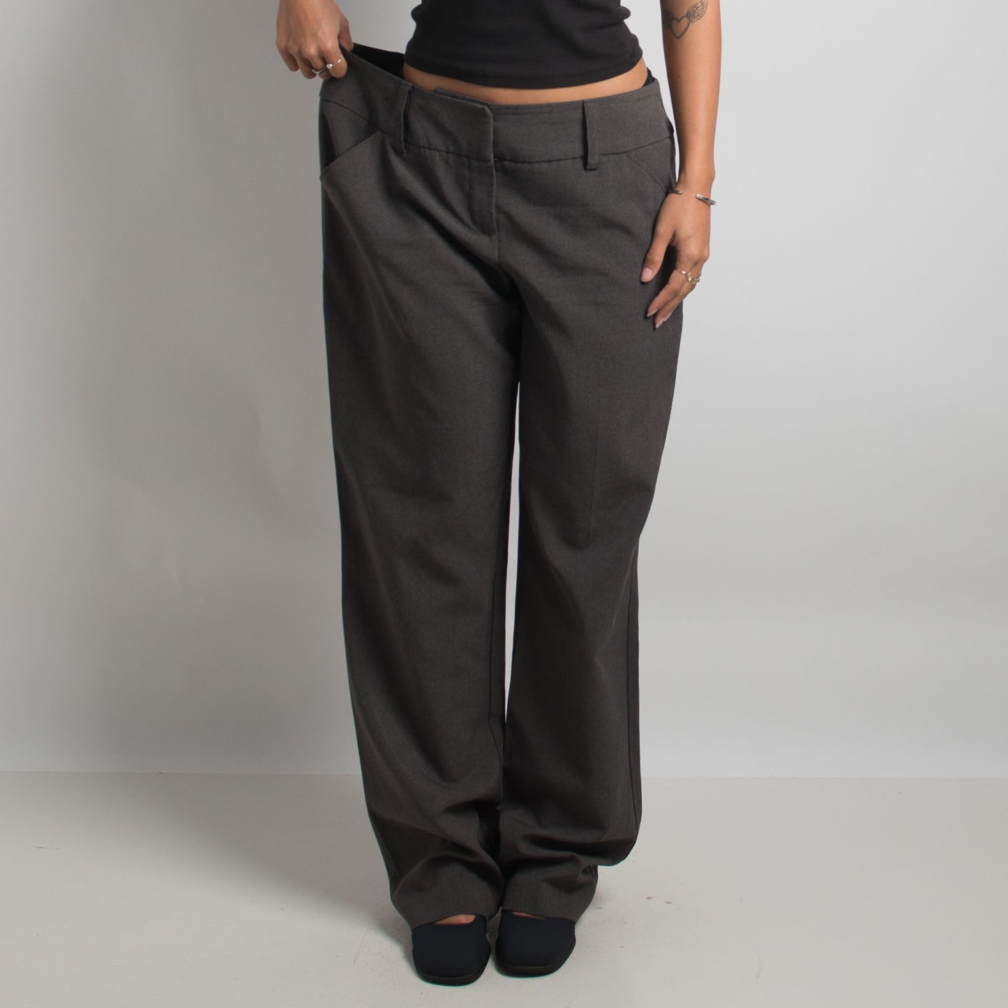 PANTALON GRIS CLASSIQUE