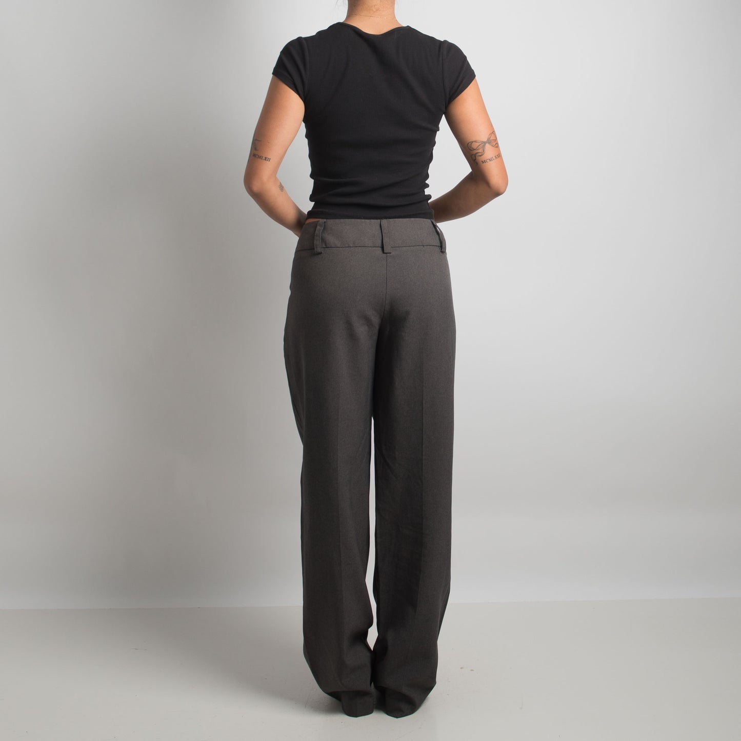 PANTALON GRIS CLASSIQUE