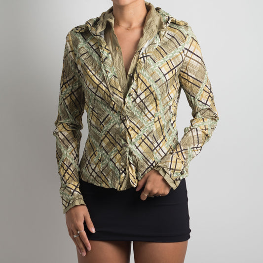 BLOUSE À SUPERPOSITIONS À MOTIFS