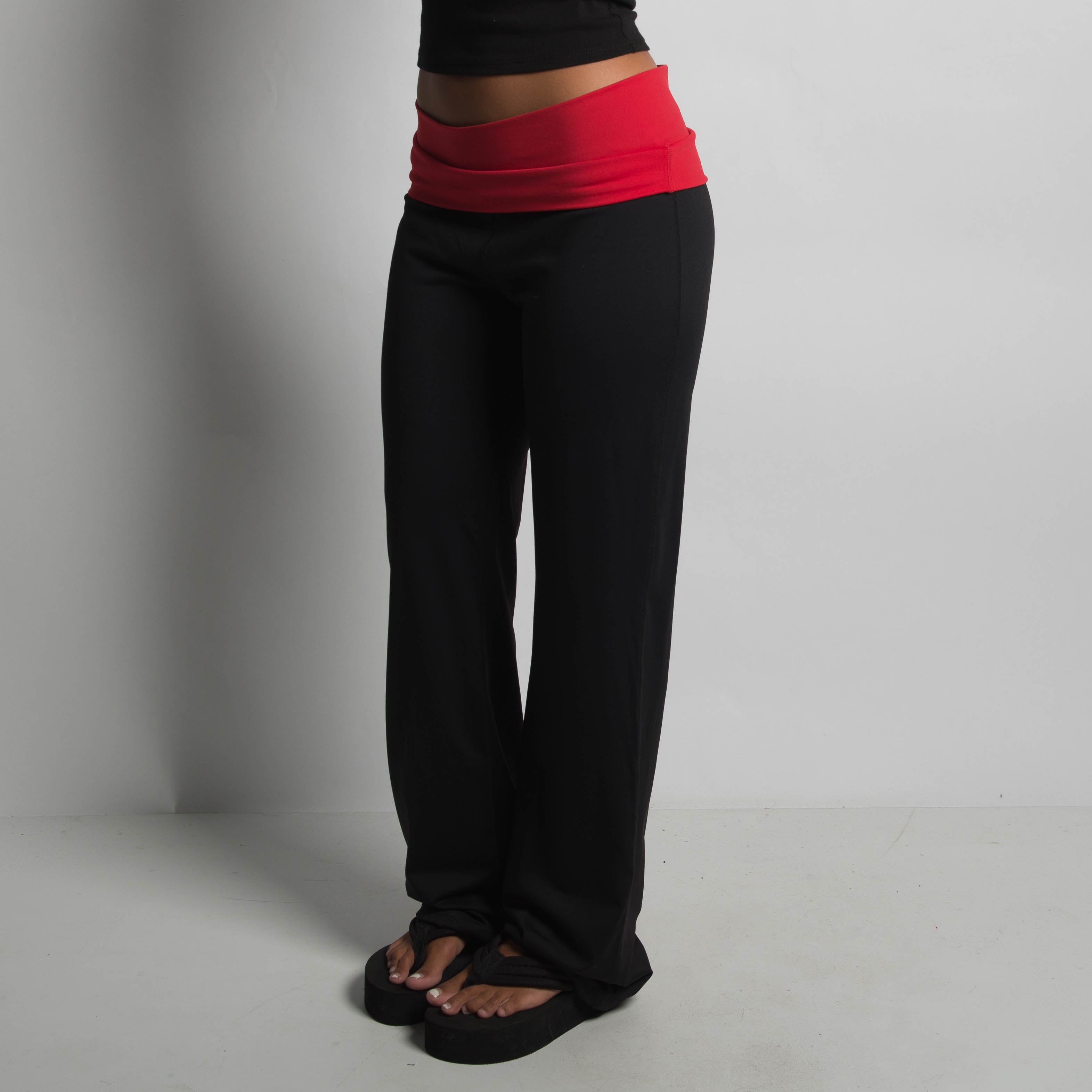 RED PANEL FLARE LEGGINGS