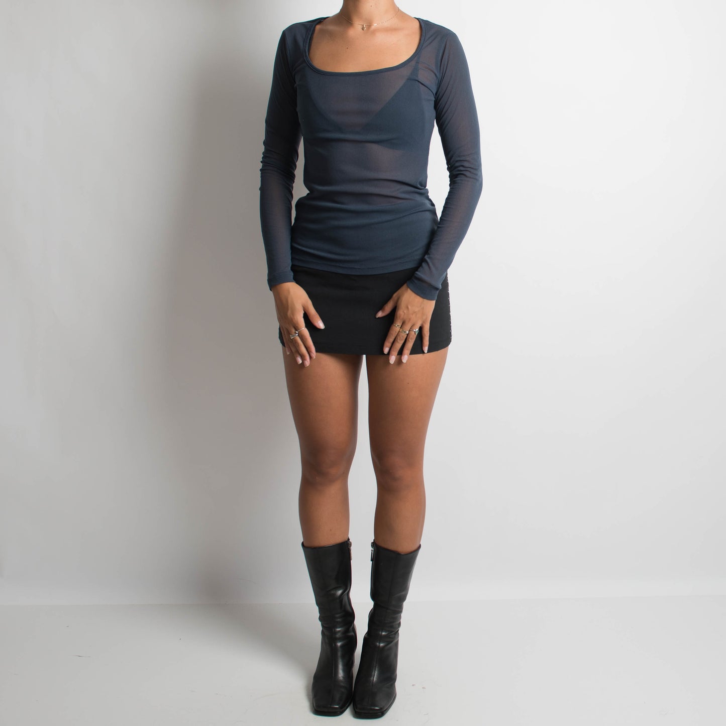 NAVY MESH LONG SLEEVE