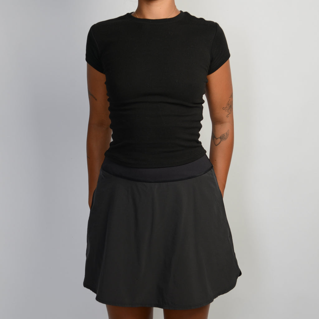 BLACK GOLF SKORT