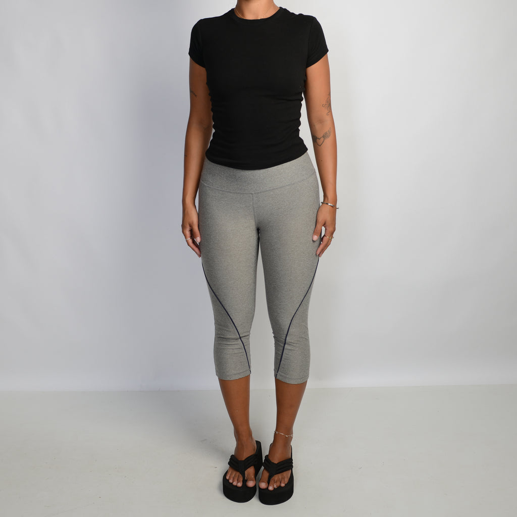 GREY 3/4 TIGHTS