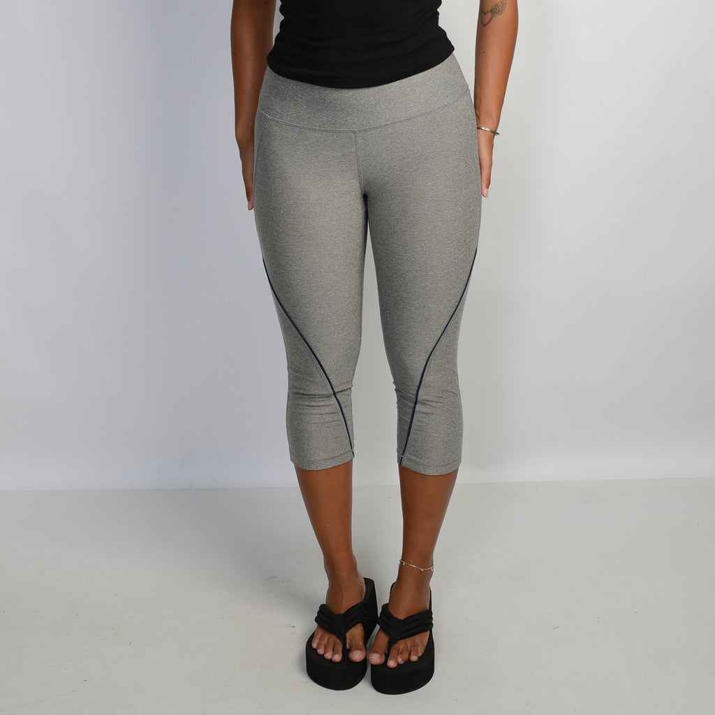 GREY 3/4 TIGHTS