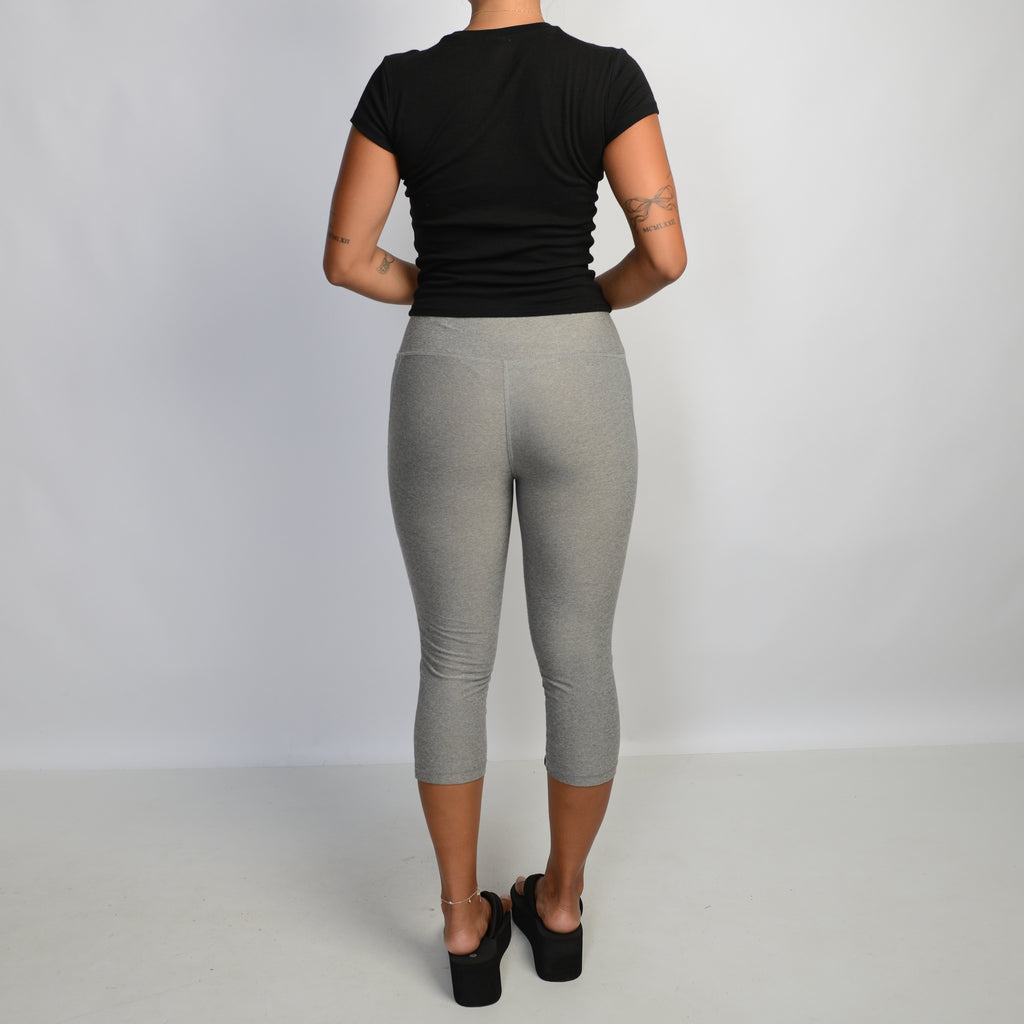 GREY 3/4 TIGHTS