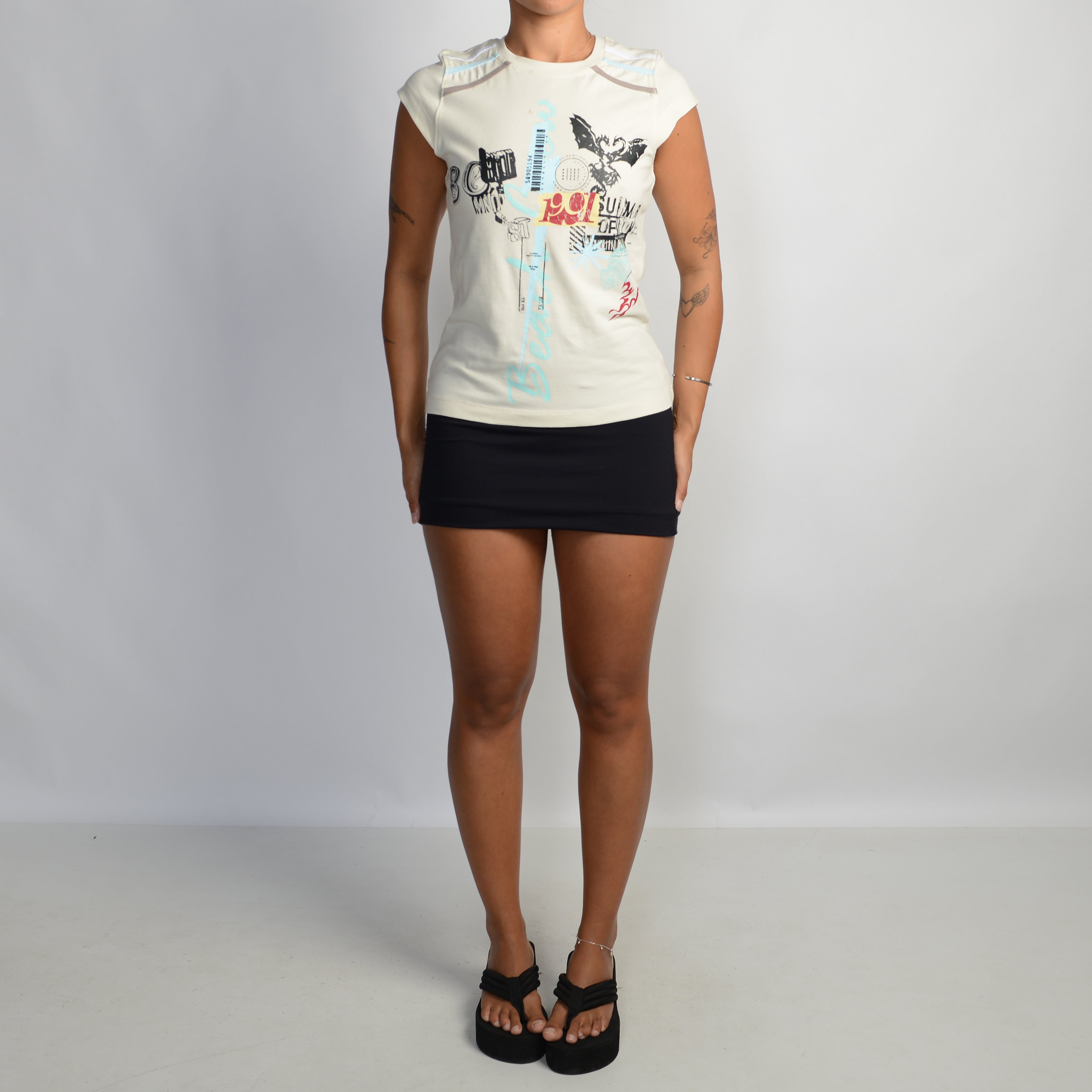 CREAM GRAPHIC BABY TEE