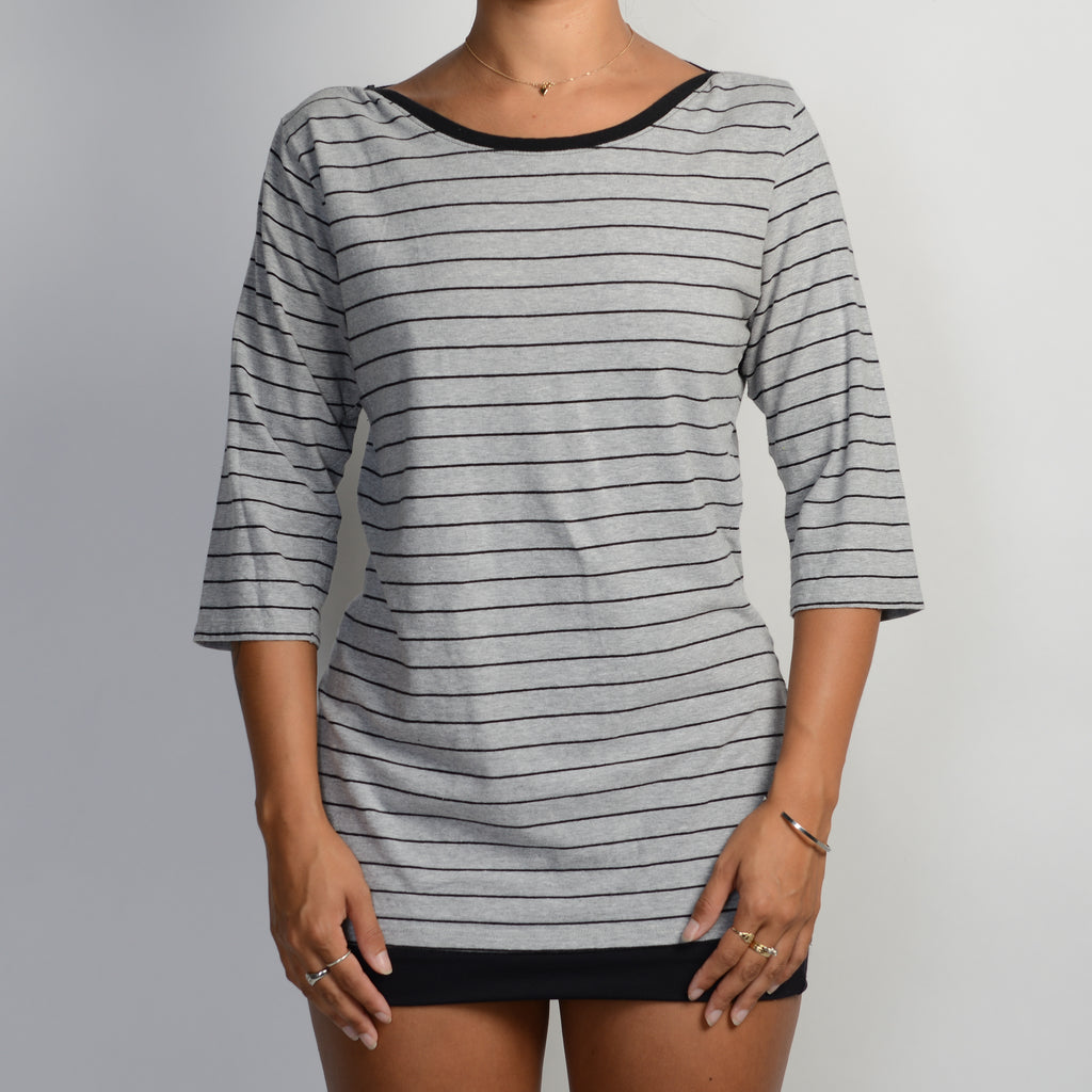 GREY STRIPE 3/4 SLEEVE TOP