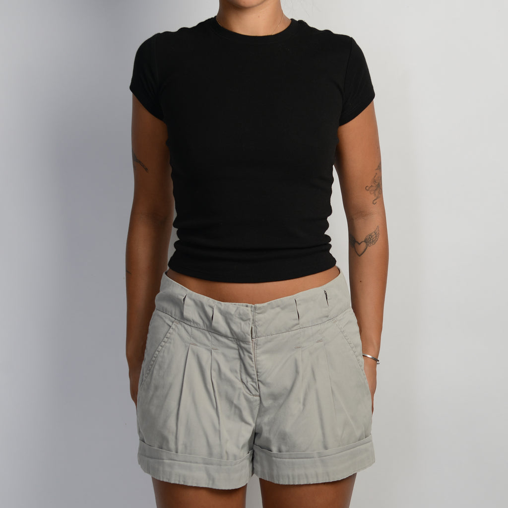 GREY PLEATED SHORTS