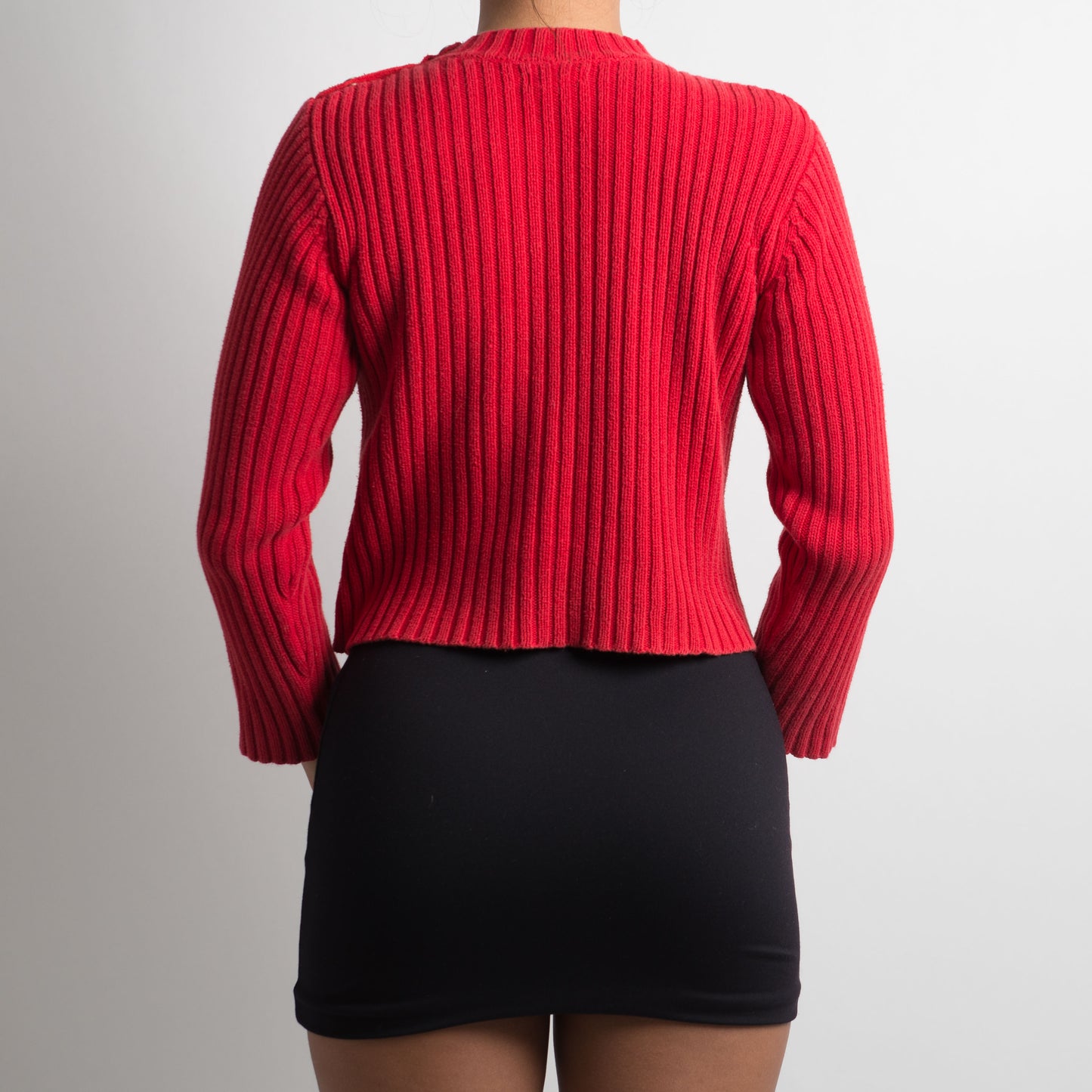 RED KNIT SWEATER