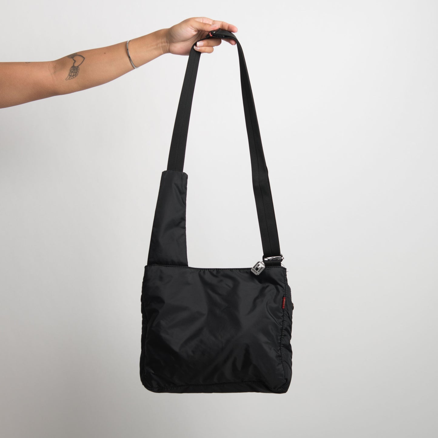 BLACK CROSSBODY BAG