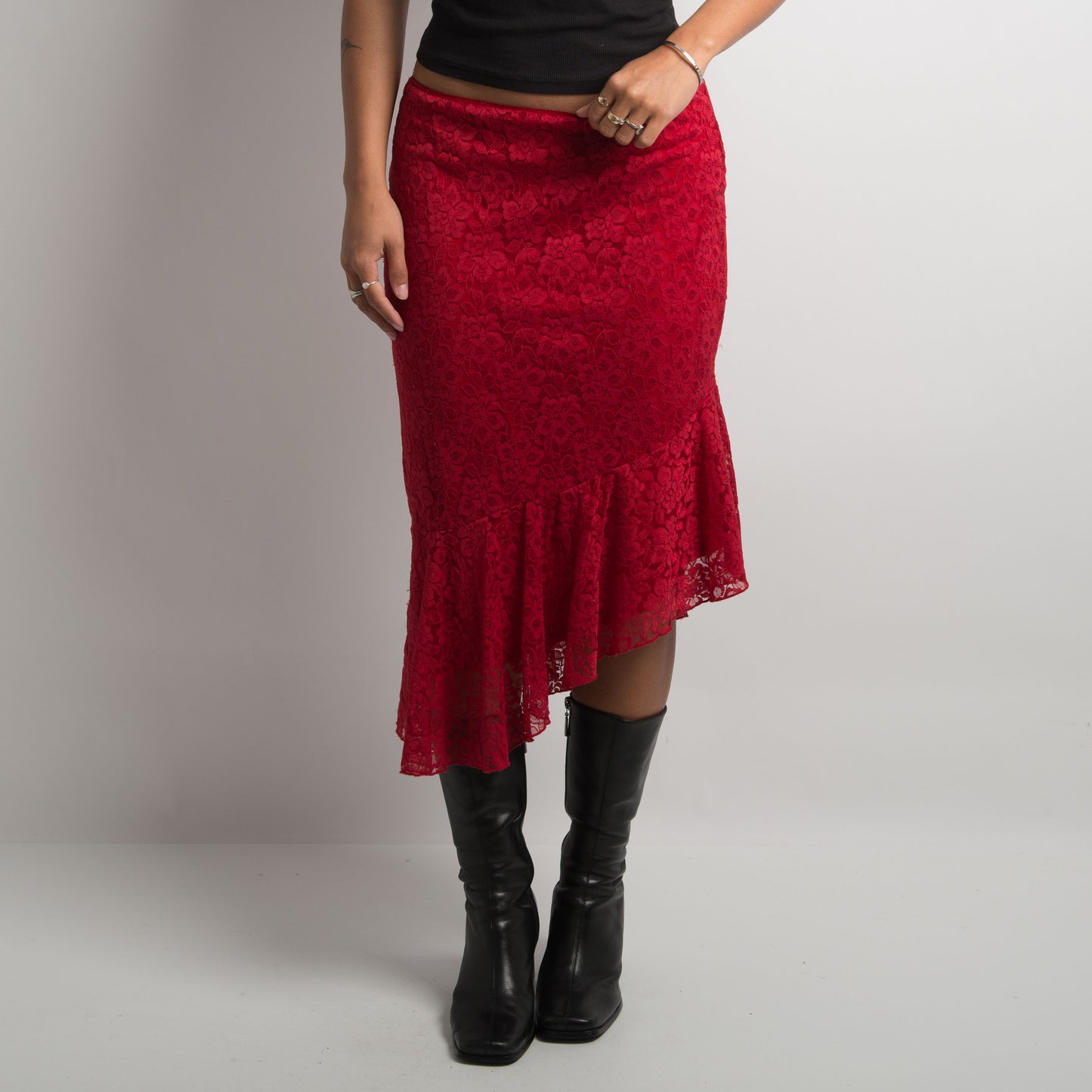 RED LACE ASYMMETRIC MIDI SKIRT