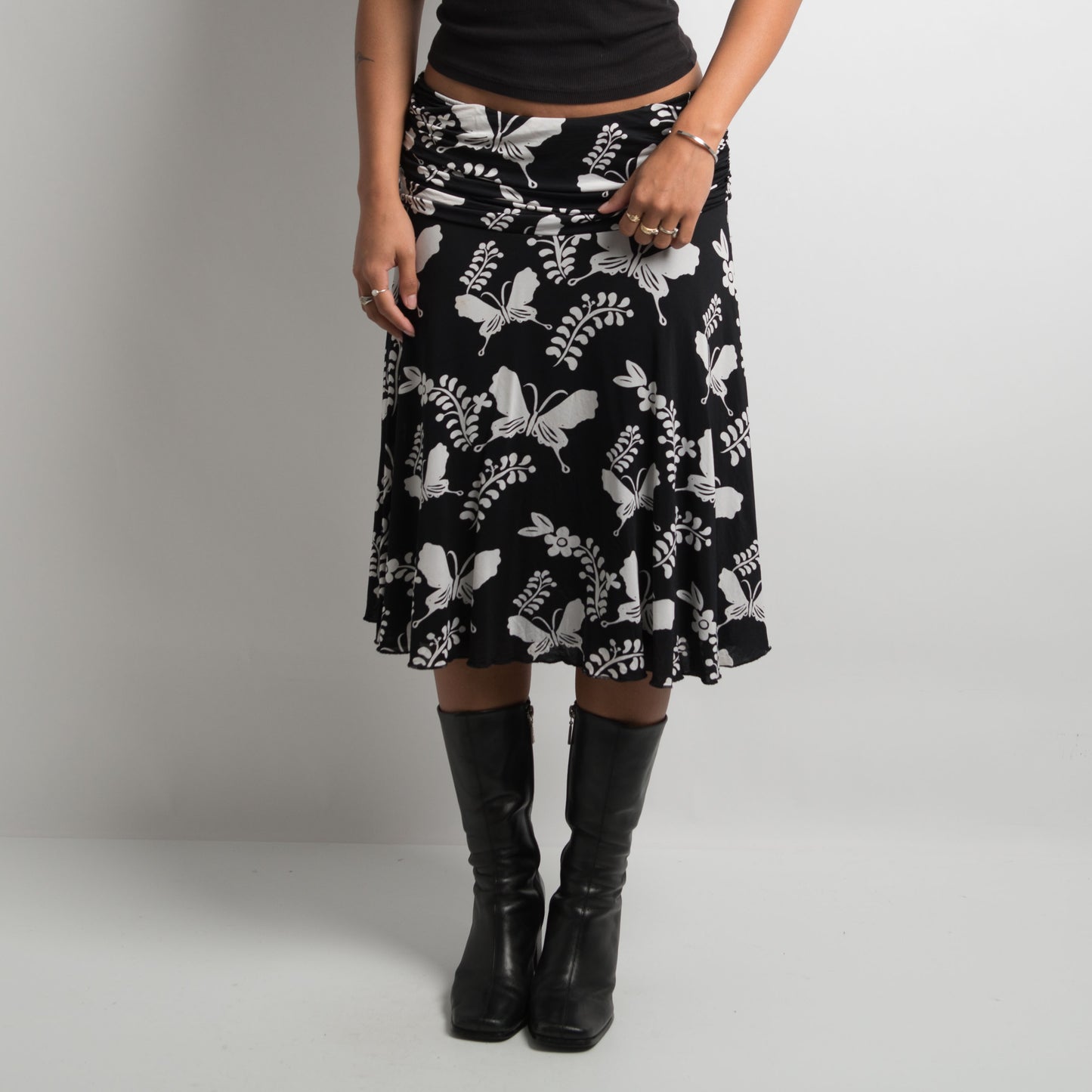 SLINKY FLORAL MIDI SKIRT