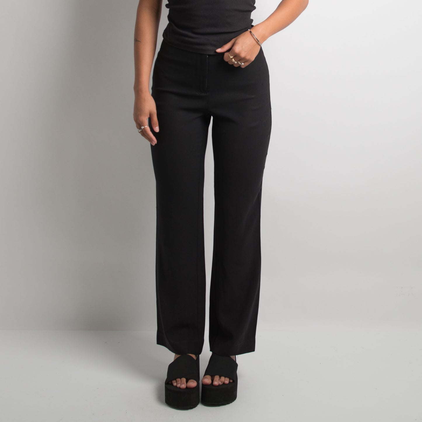 PANTALON NOIR CLASSIQUE