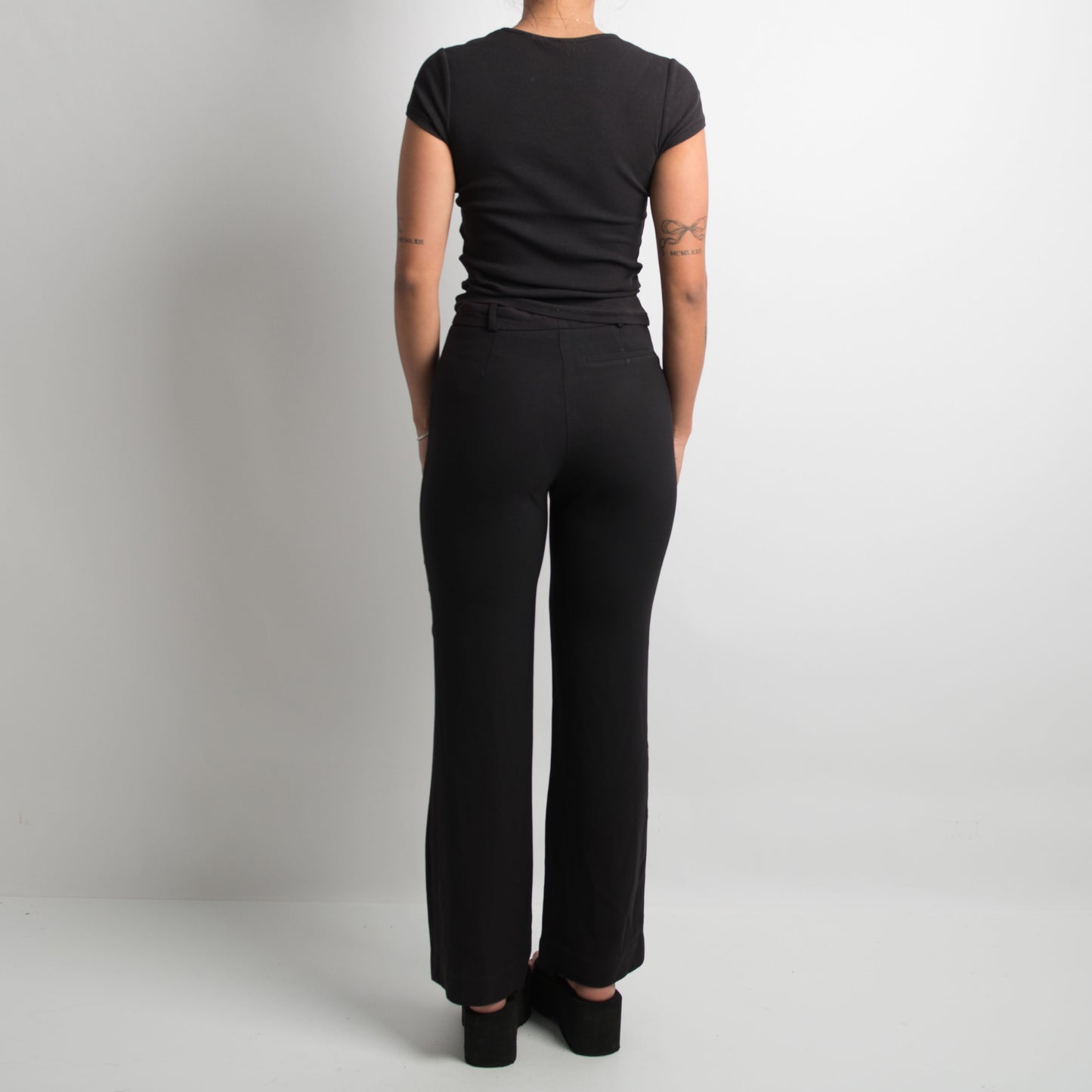 PANTALON NOIR CLASSIQUE