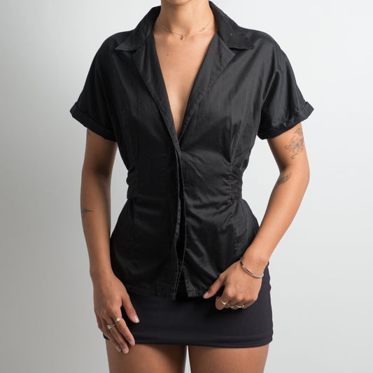 BLACK SHORT SLEEVE BLOUSE