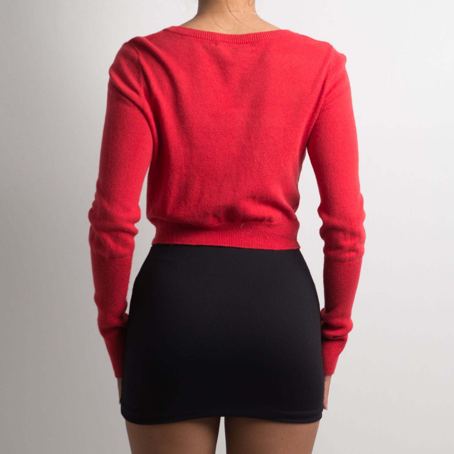 RED CROP CARDIGAN