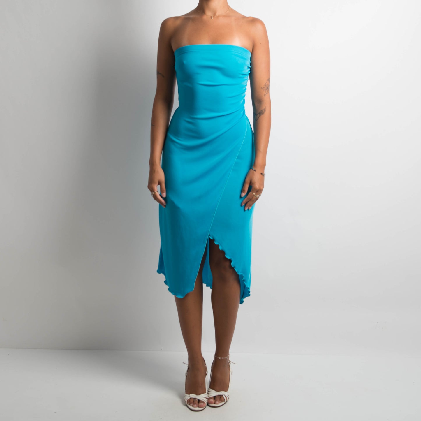 BLUE STRAPLESS MIDI DRESS